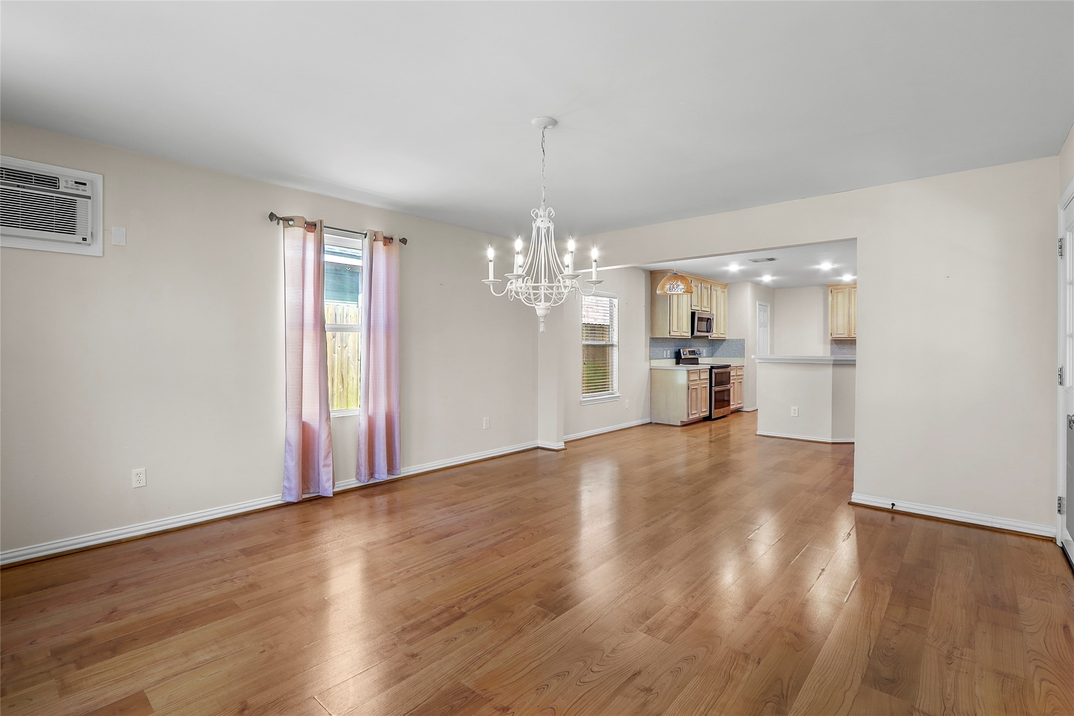 1611 Brady Creek Lane Property Photo 8