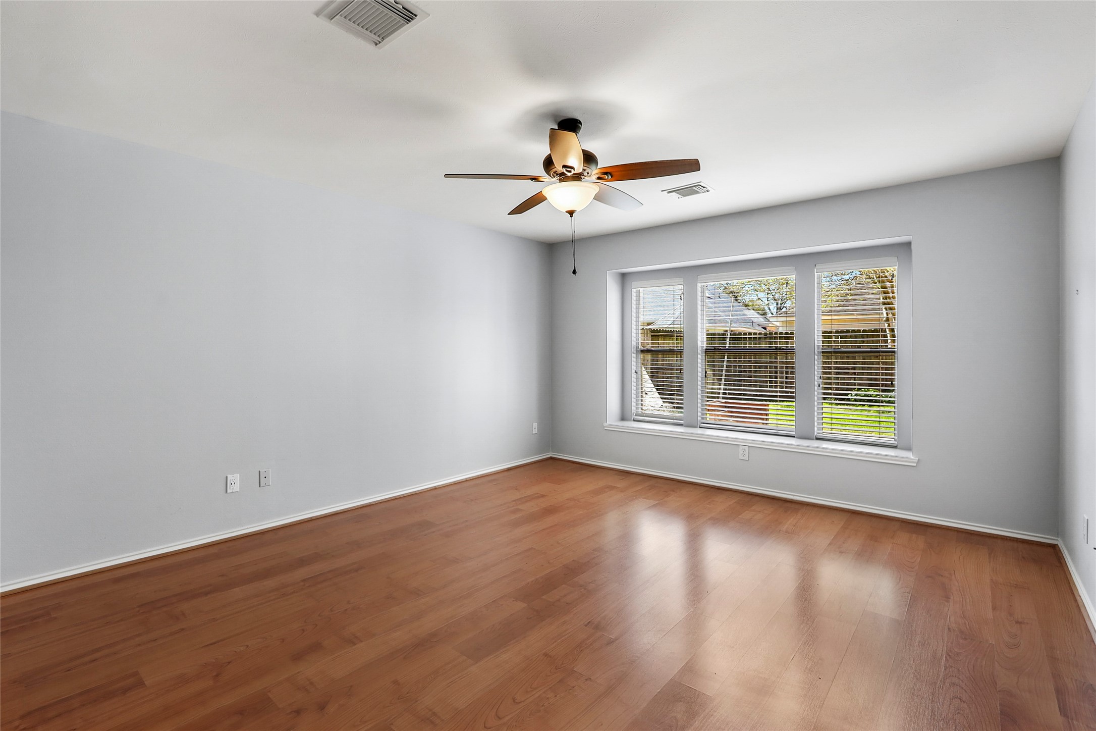 1611 Brady Creek Lane Property Photo 9