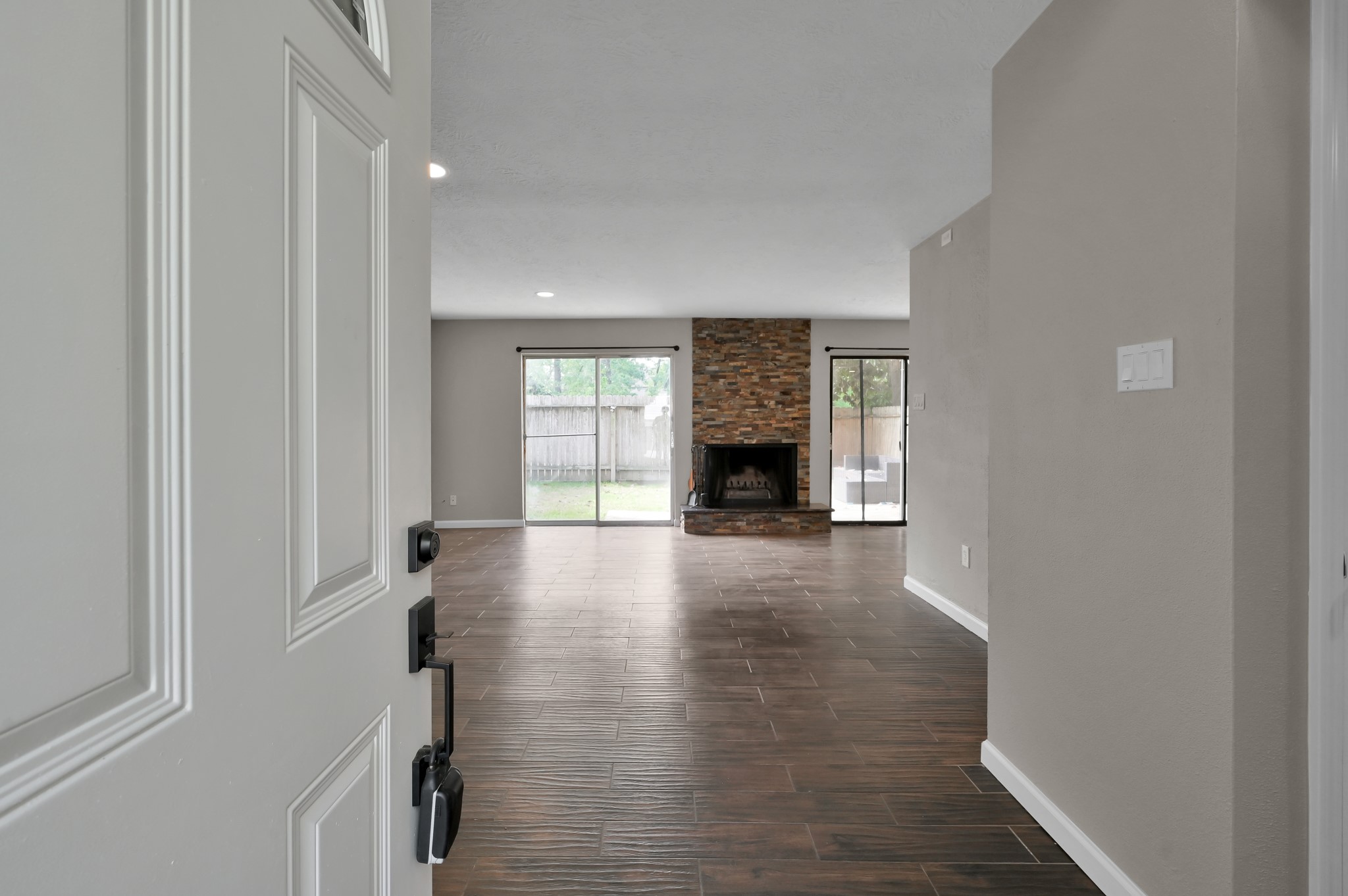 12311 Glenview Drive Property Photo 4