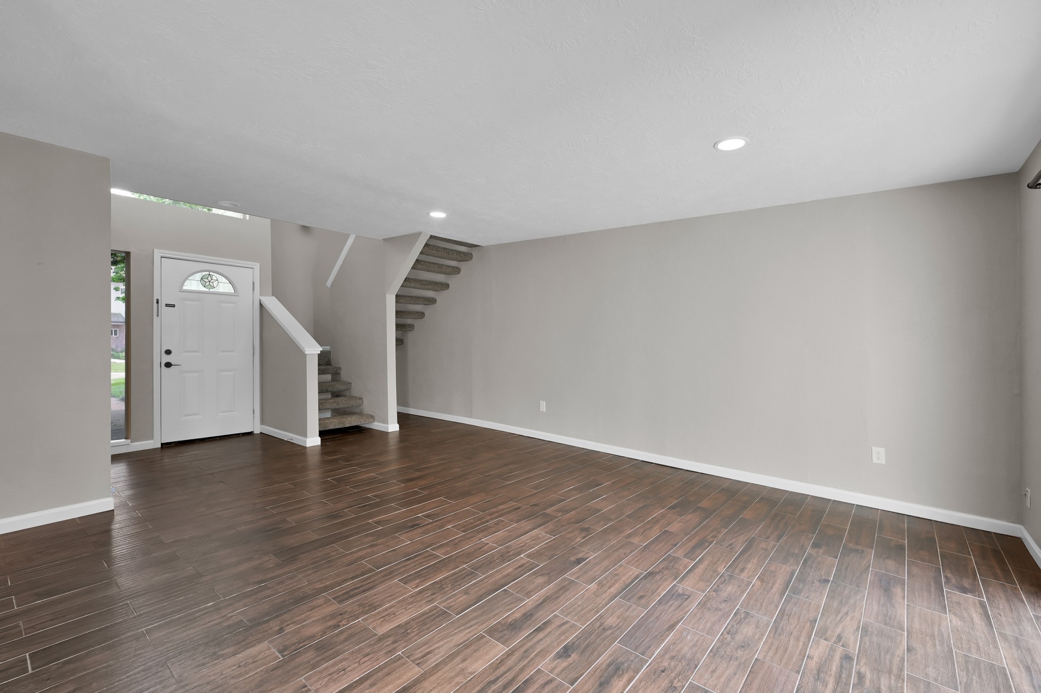 12311 Glenview Drive Property Photo 7