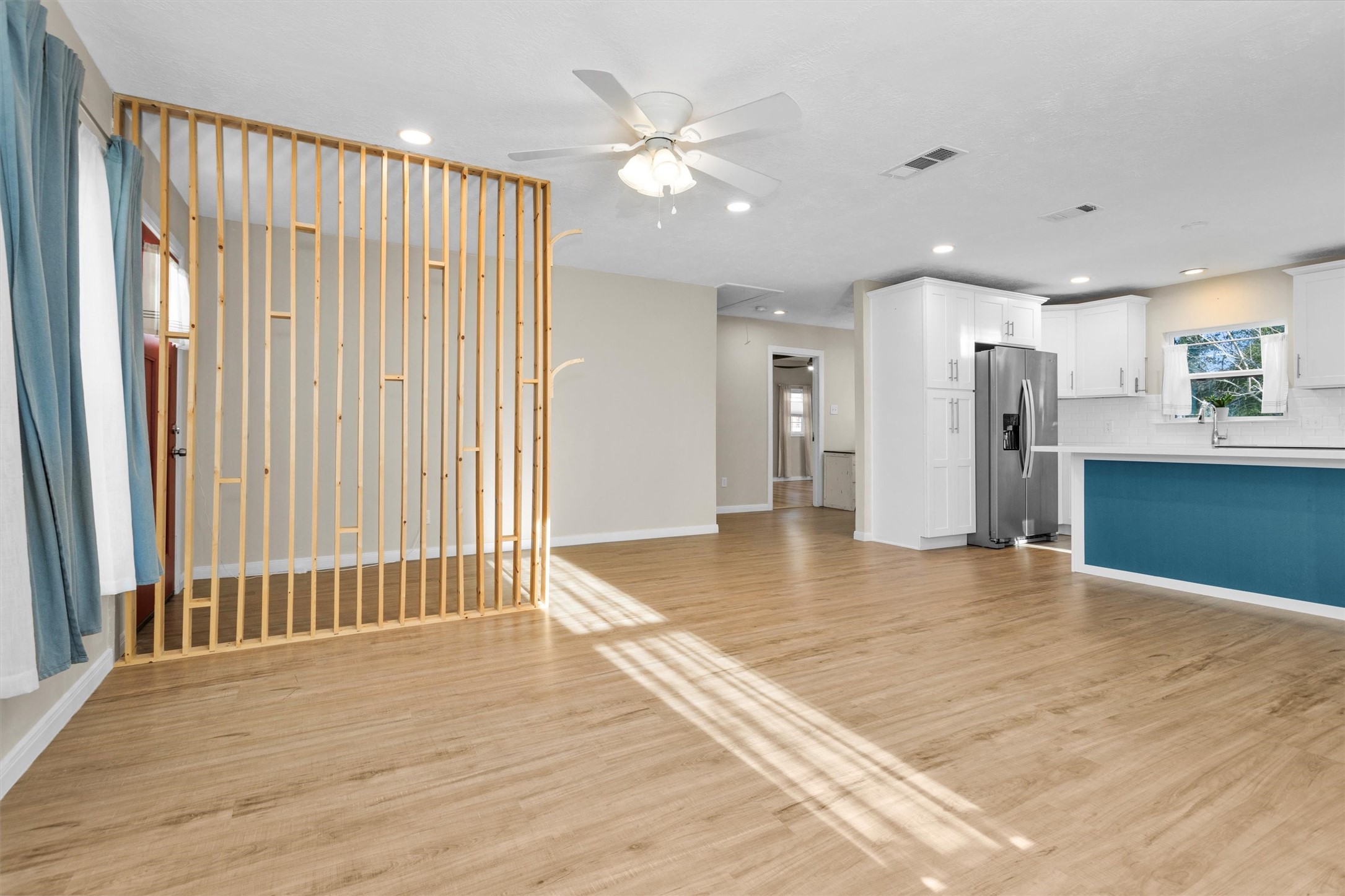 221 Carrell Street Property Photo 12