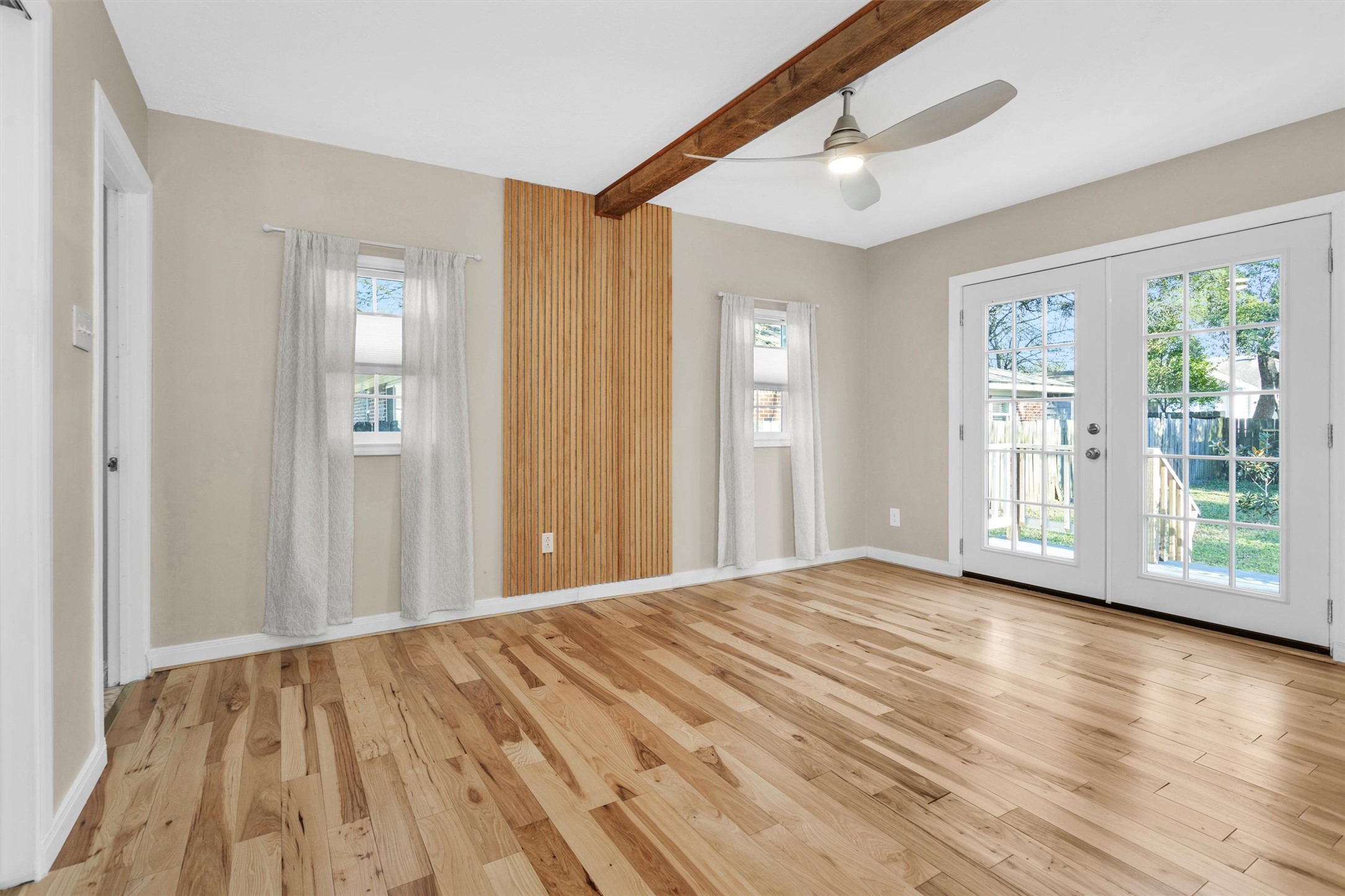 221 Carrell Street Property Photo 23