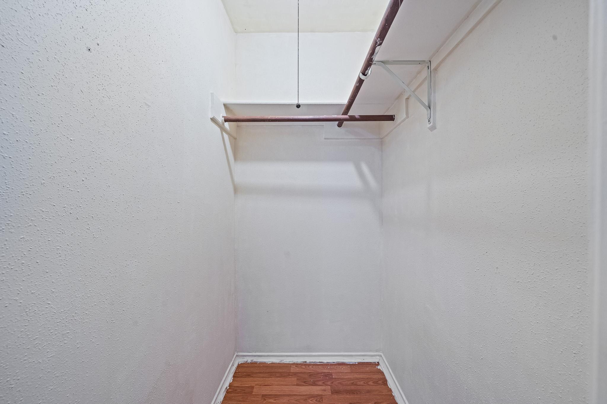 18123 Lake Bend Drive Property Photo 13