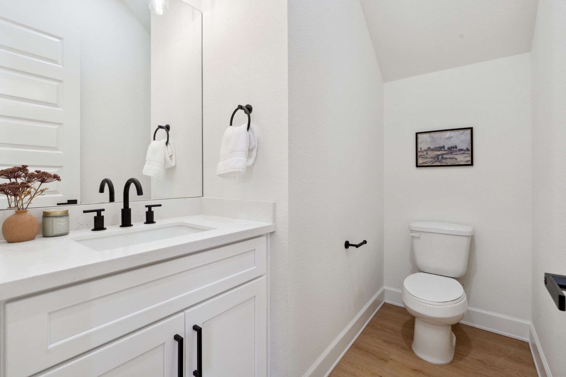 6408 Foster Street Property Photo 9