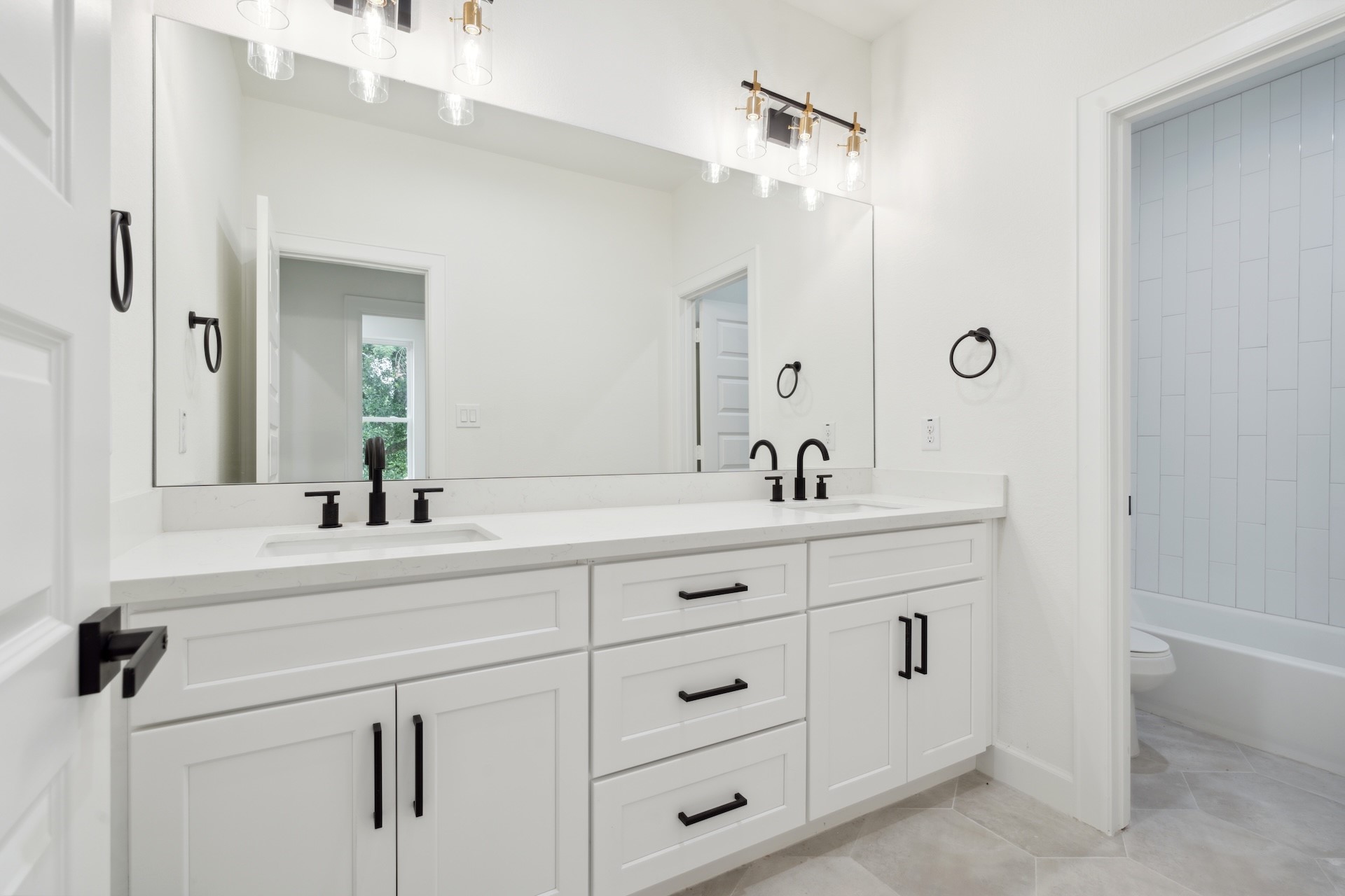 6408 Foster Street Property Photo 18
