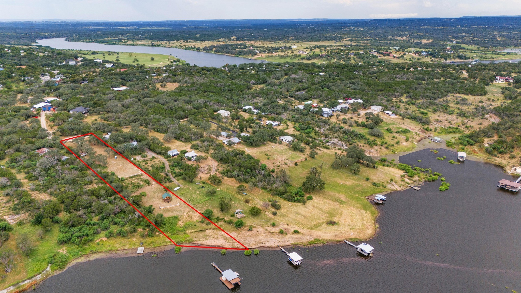 303 Lake View Drive Property Photo 2