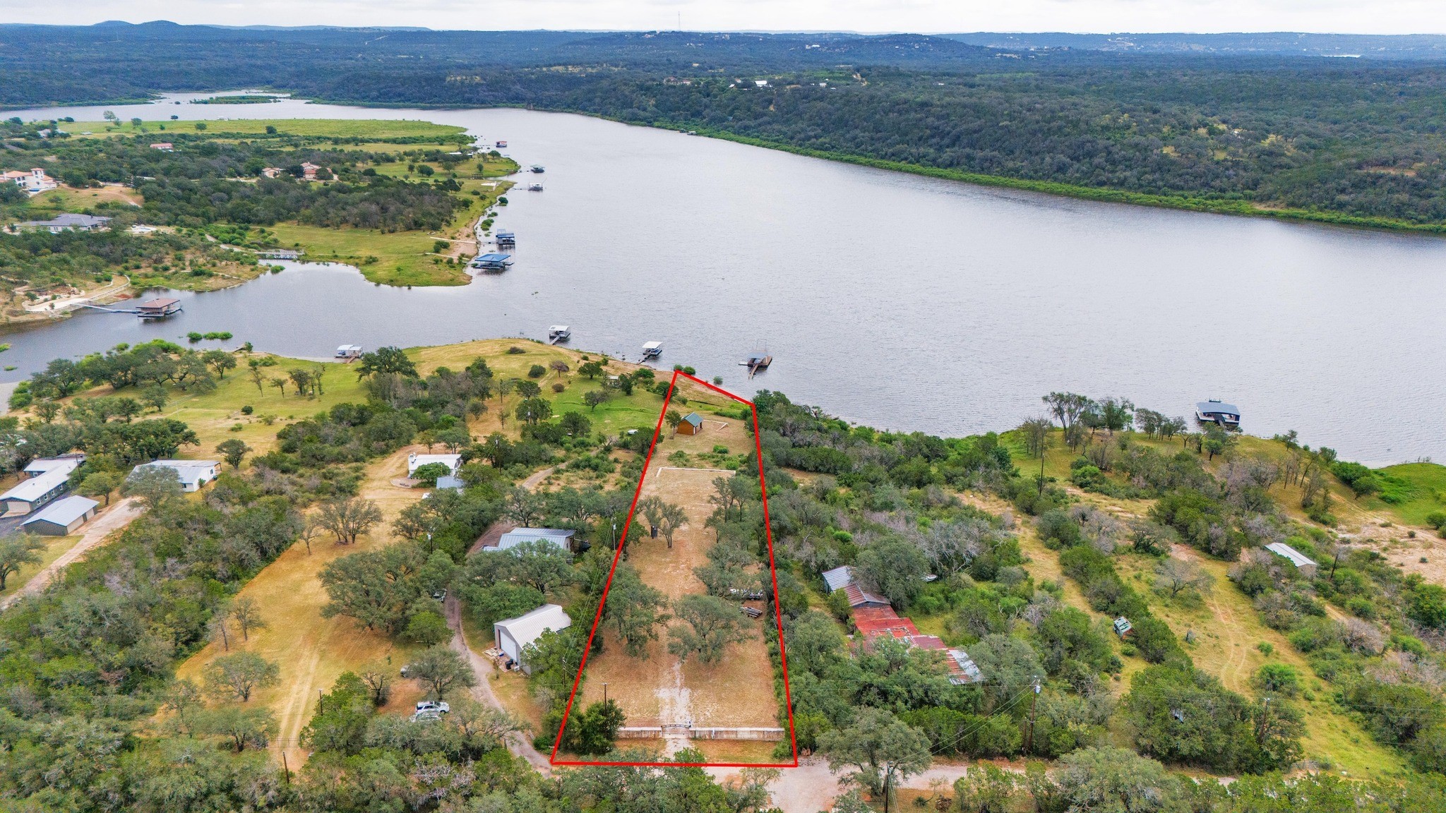 303 Lake View Drive Property Photo 5