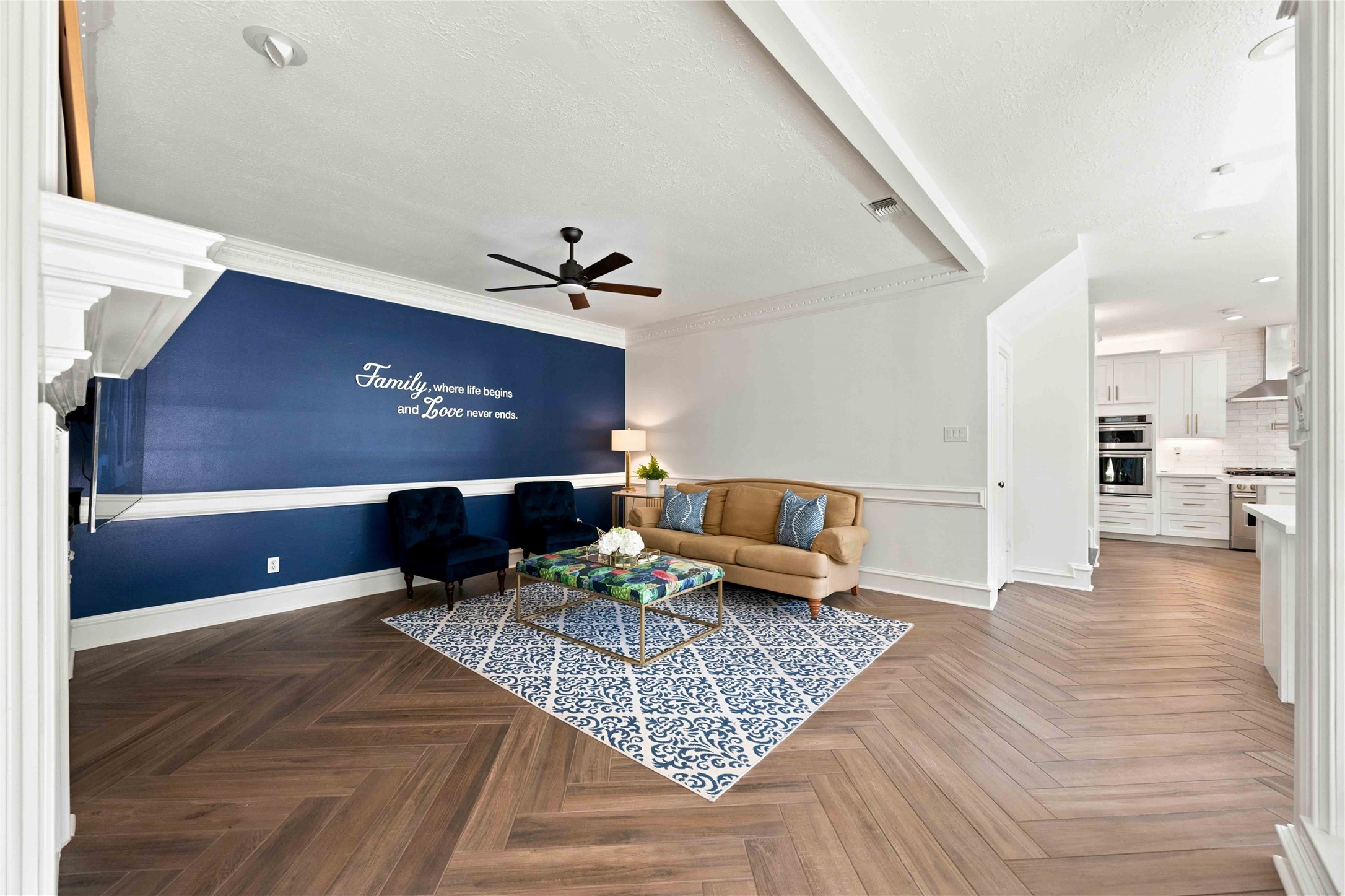 2718 Bermuda Dunes Drive Property Photo 12