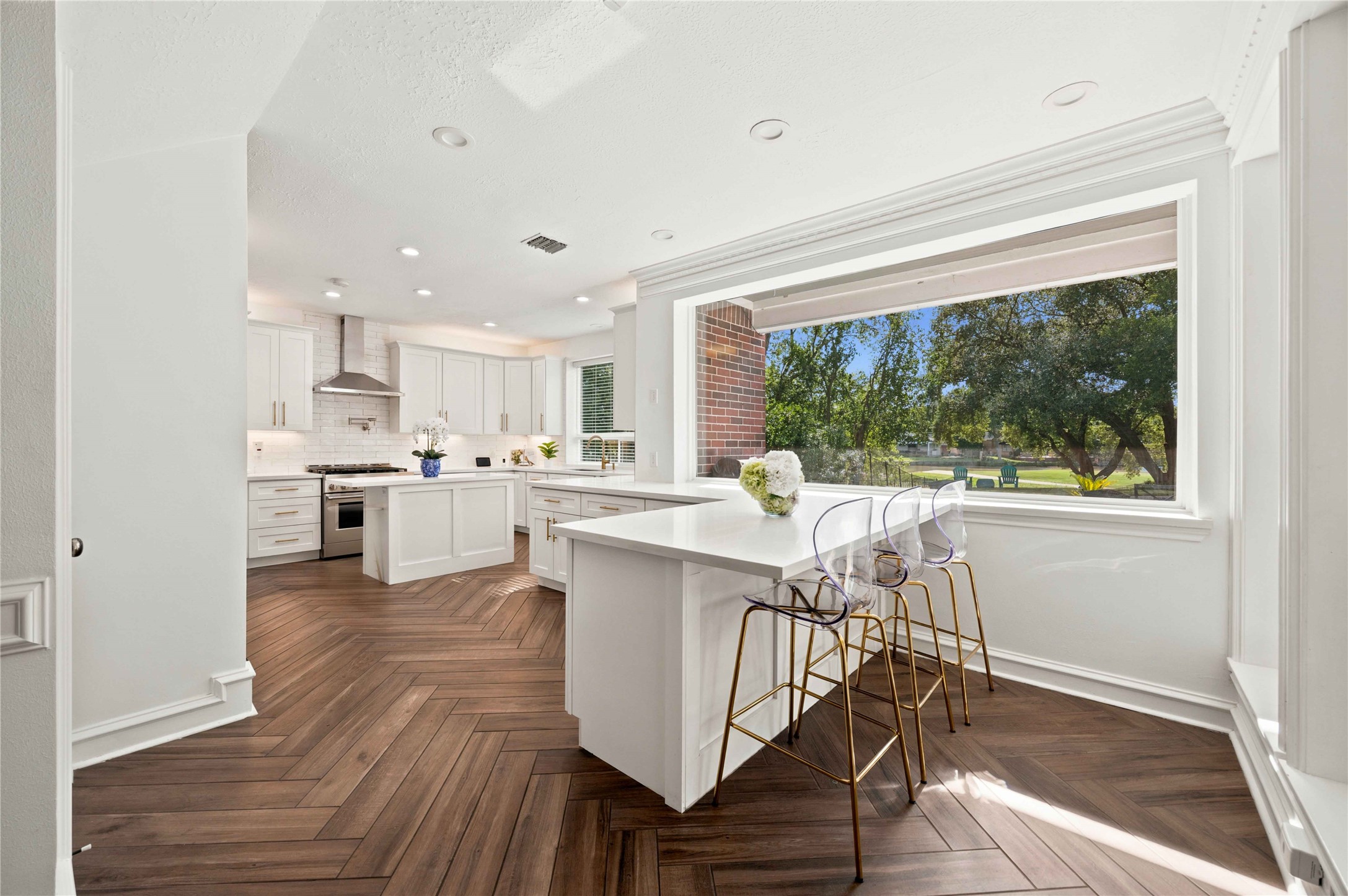 2718 Bermuda Dunes Drive Property Photo 15