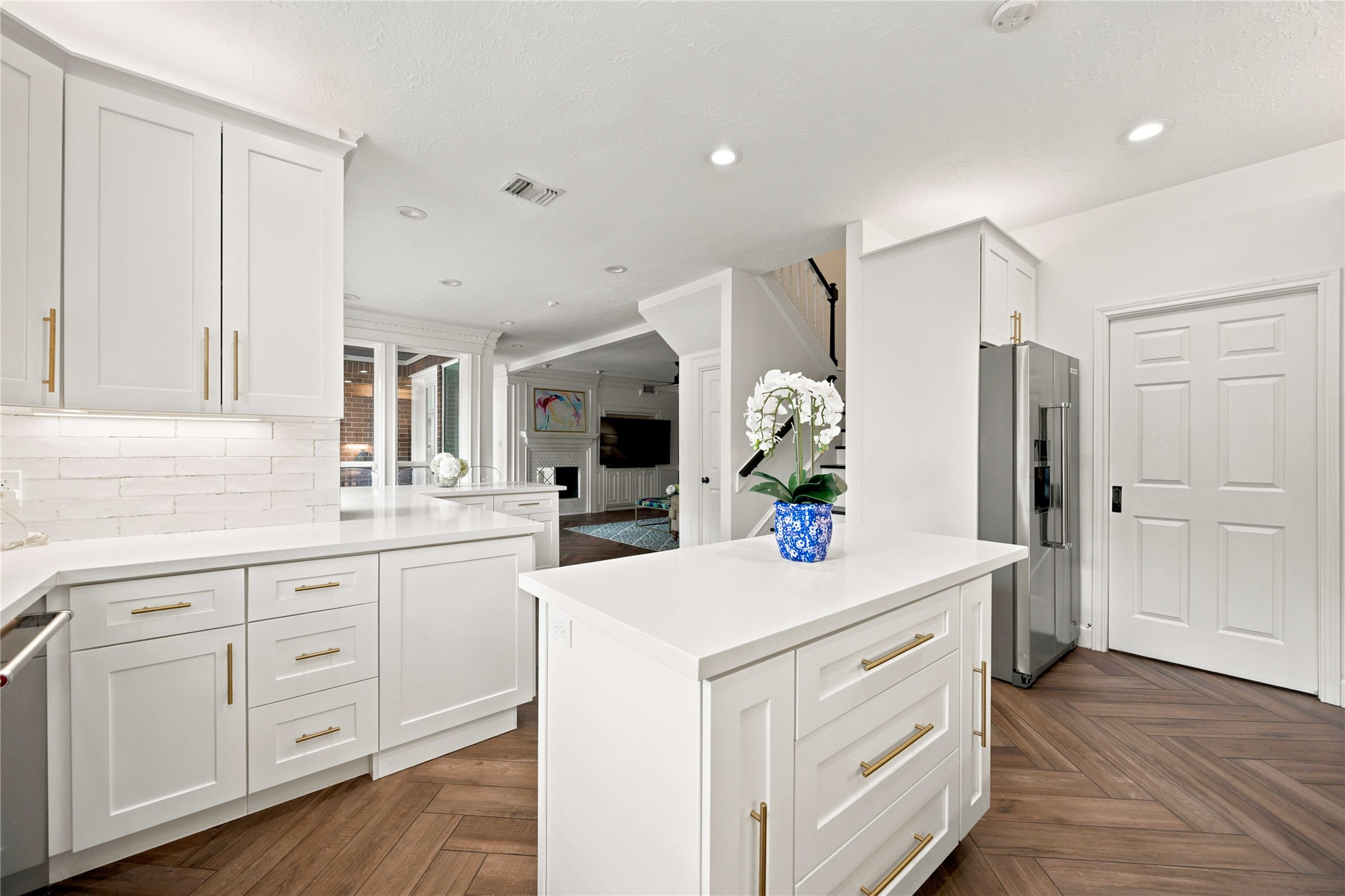 2718 Bermuda Dunes Drive Property Photo 17