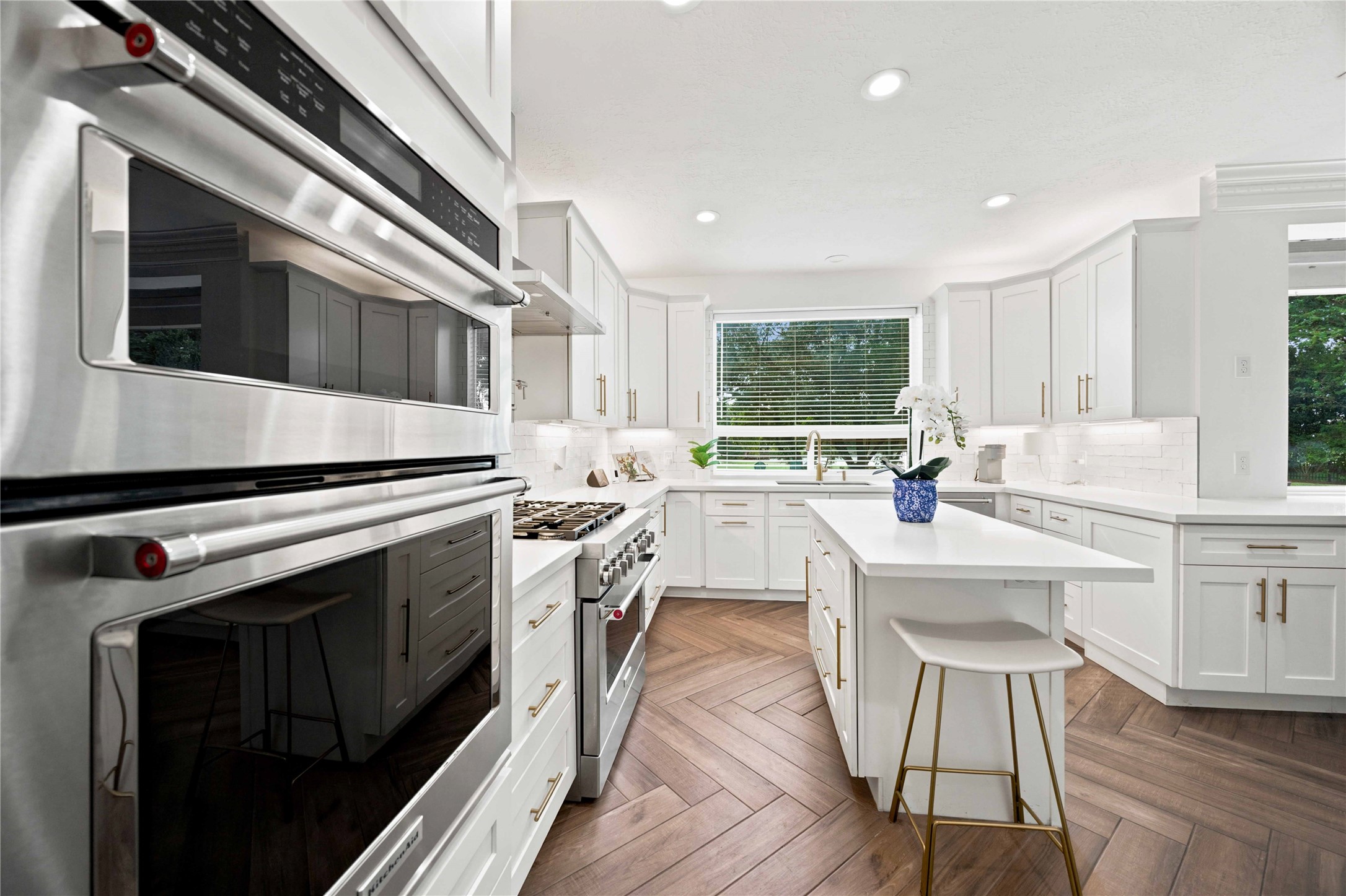 2718 Bermuda Dunes Drive Property Photo 18