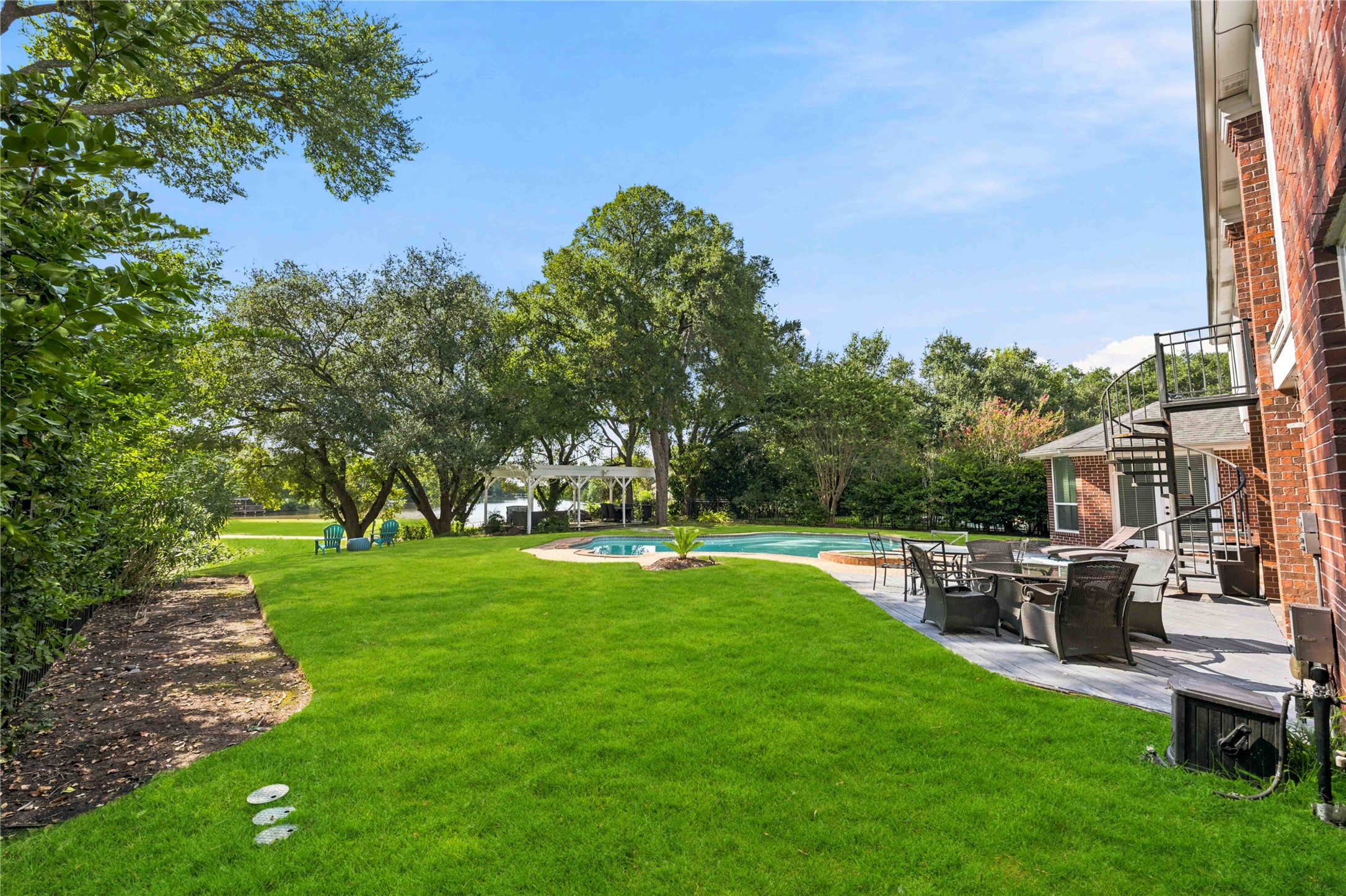 2718 Bermuda Dunes Drive Property Photo 47
