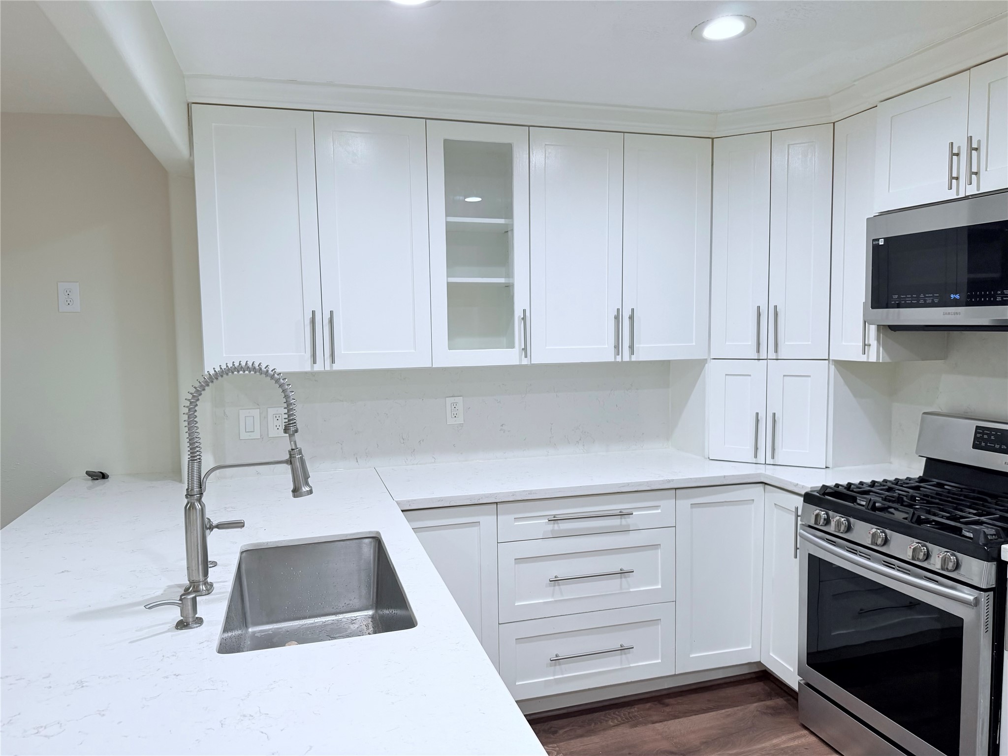 10345 Muscatine Street Property Photo 2
