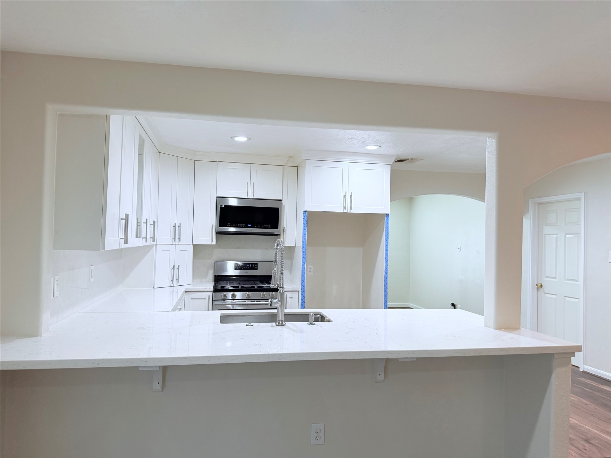 10345 Muscatine Street Property Photo 3
