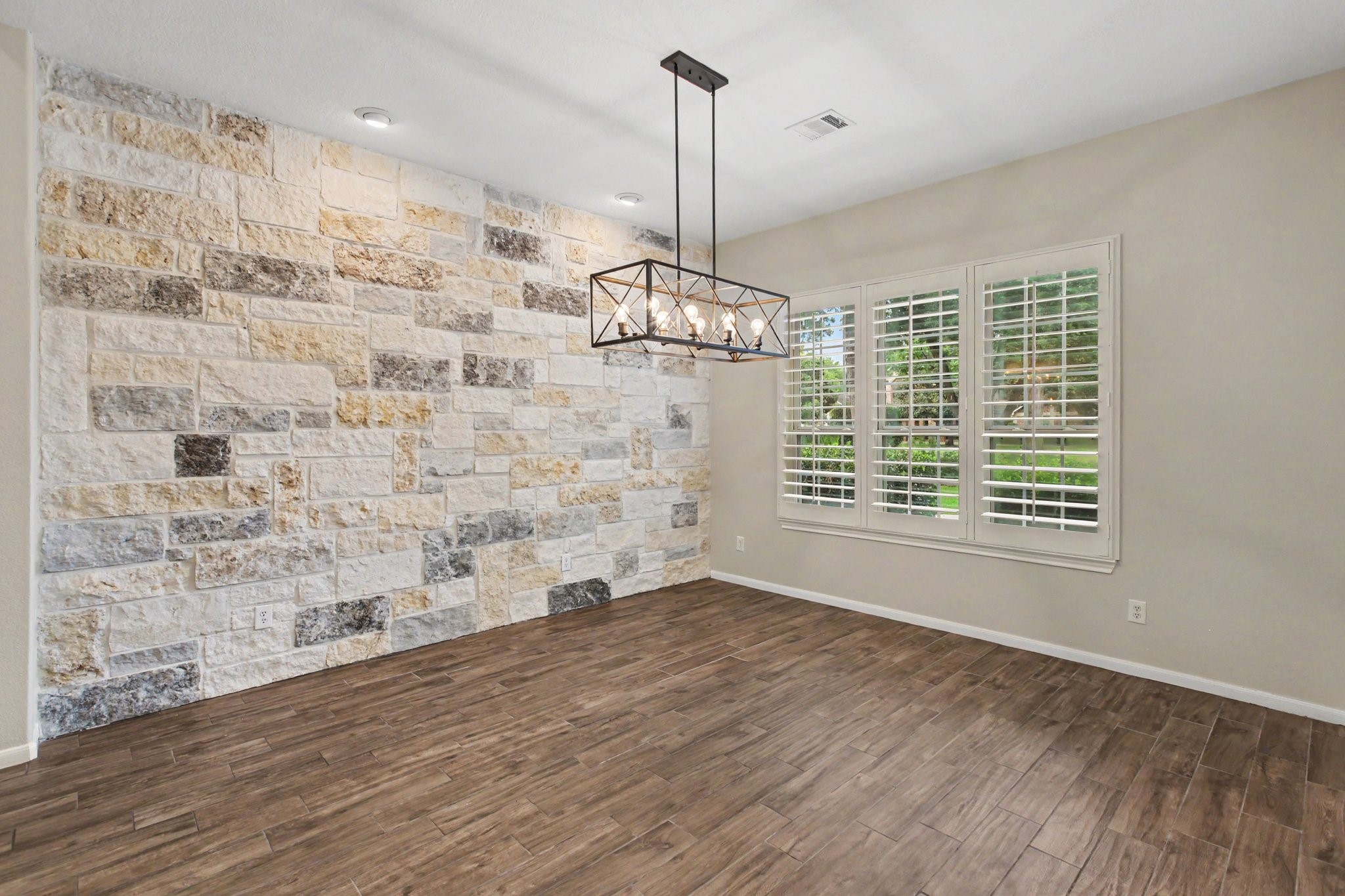 52 La Jolla Circle Property Photo 6
