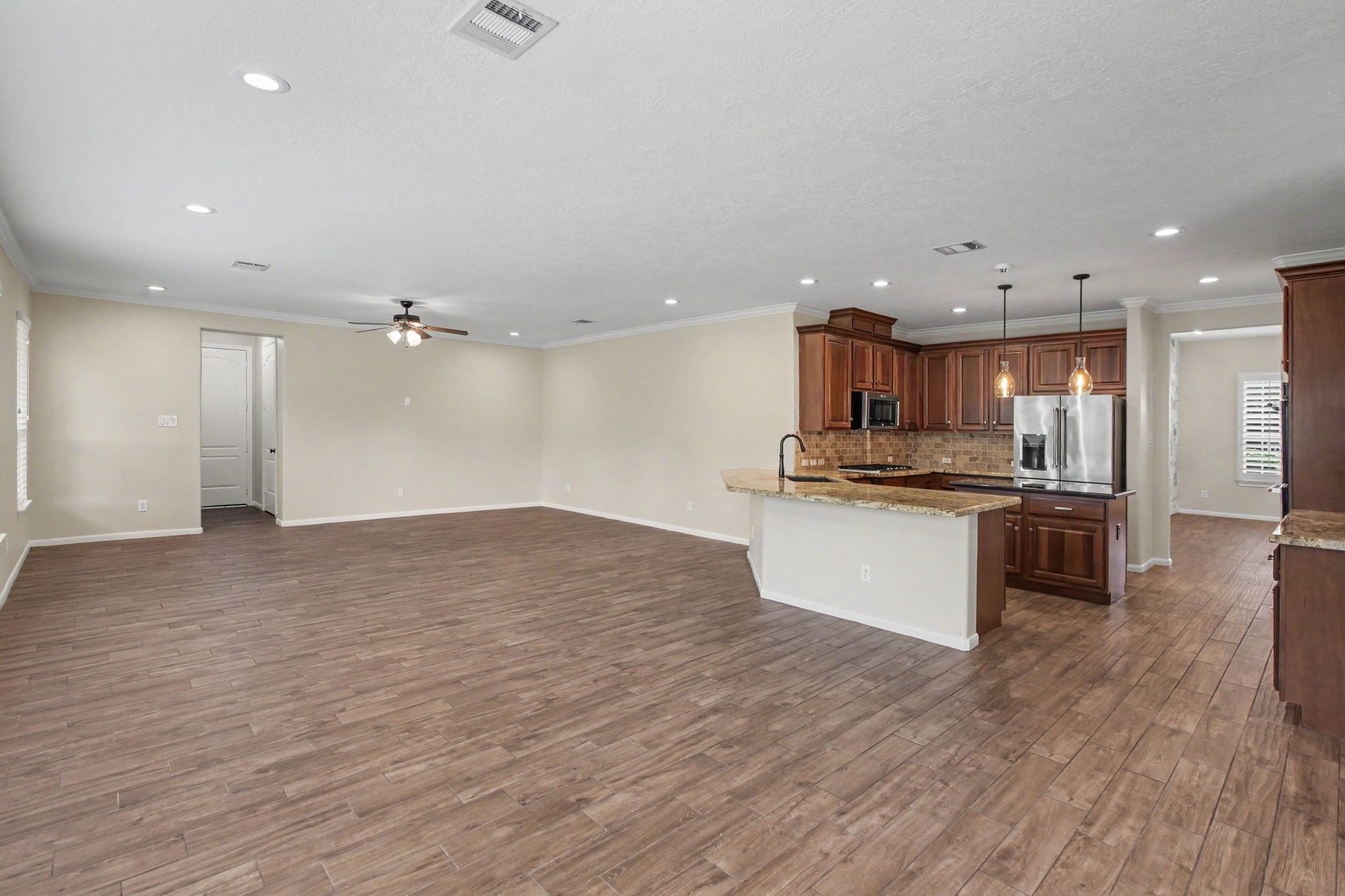 52 La Jolla Circle Property Photo 7
