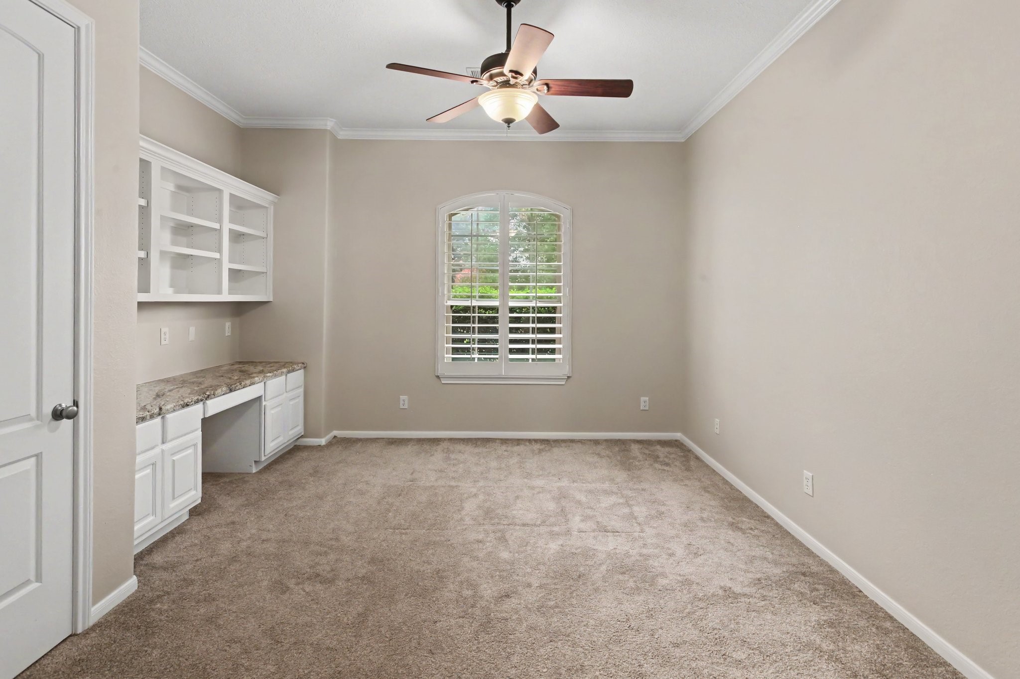 52 La Jolla Circle Property Photo 12