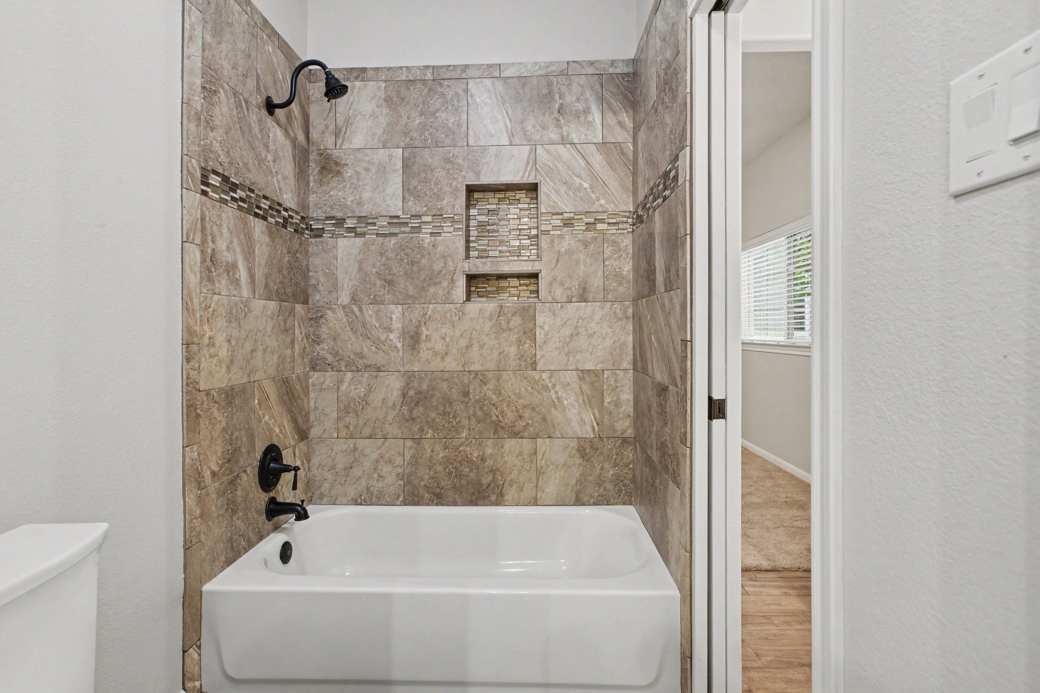 52 La Jolla Circle Property Photo 16