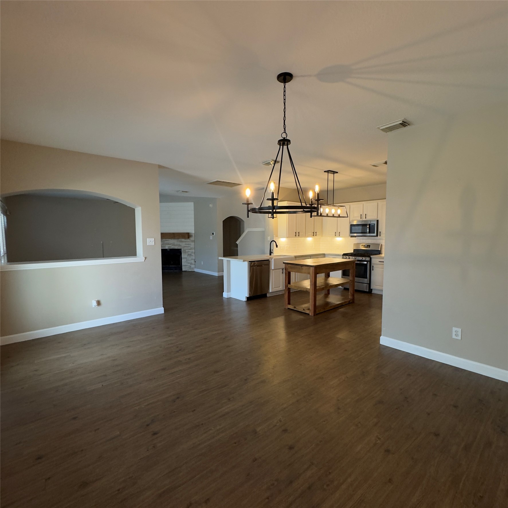 2417 Seguine Drive Property Photo 3