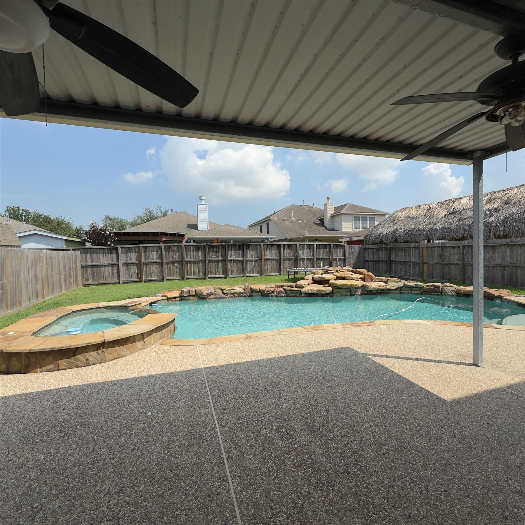 2417 Seguine Drive Property Photo 8