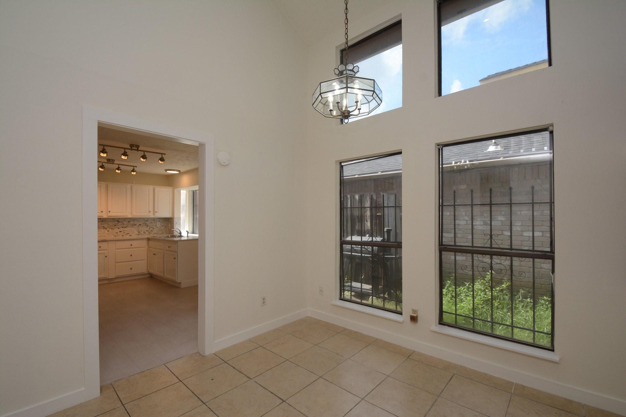 12407 S Rylander Circle Property Photo 9