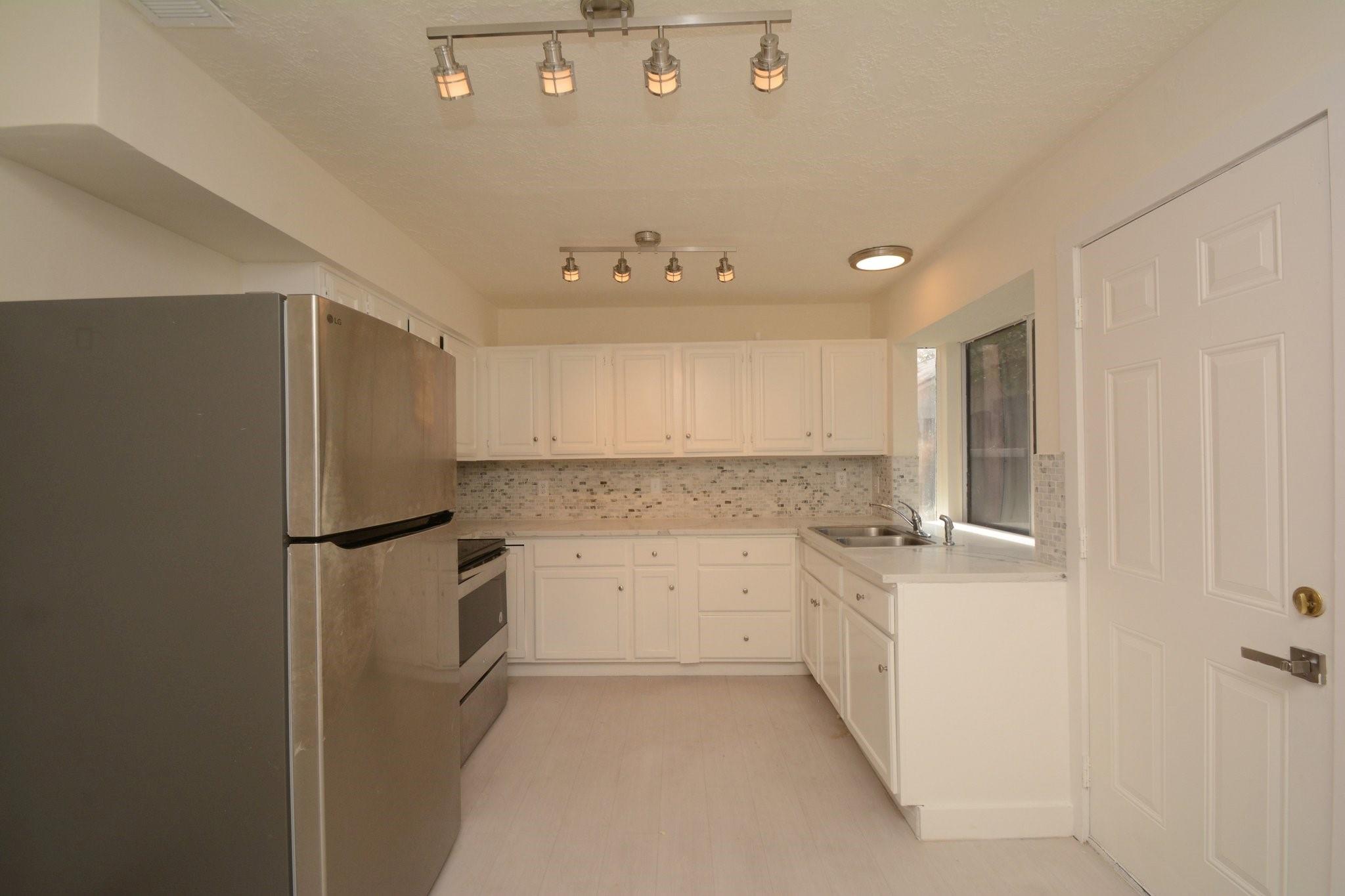 12407 S Rylander Circle Property Photo 10