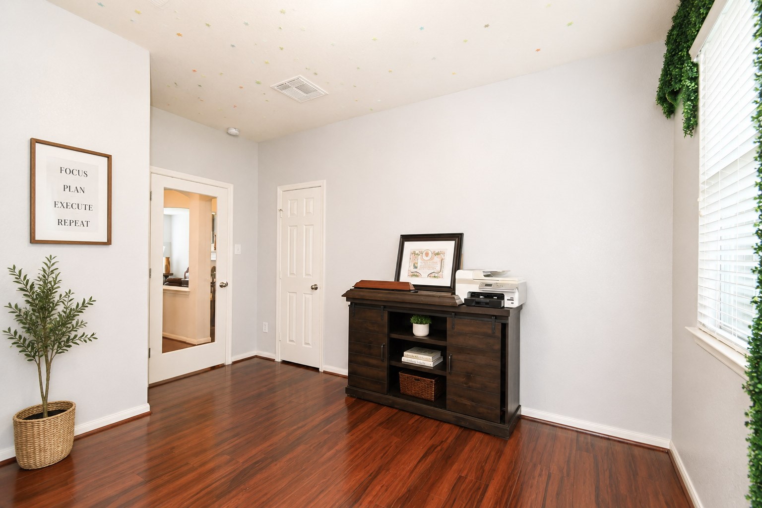 11414 Sleepy Hollow Trail Lane Property Photo 19