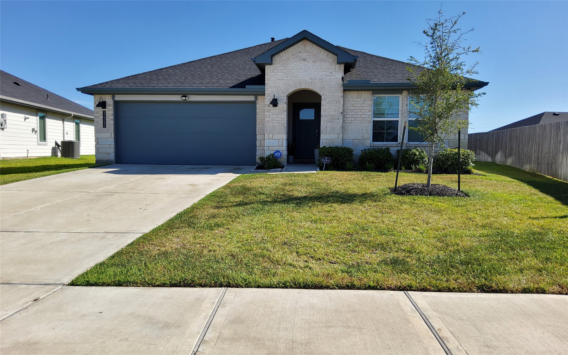 31731 Hallington Hill Lane Property Photo 4