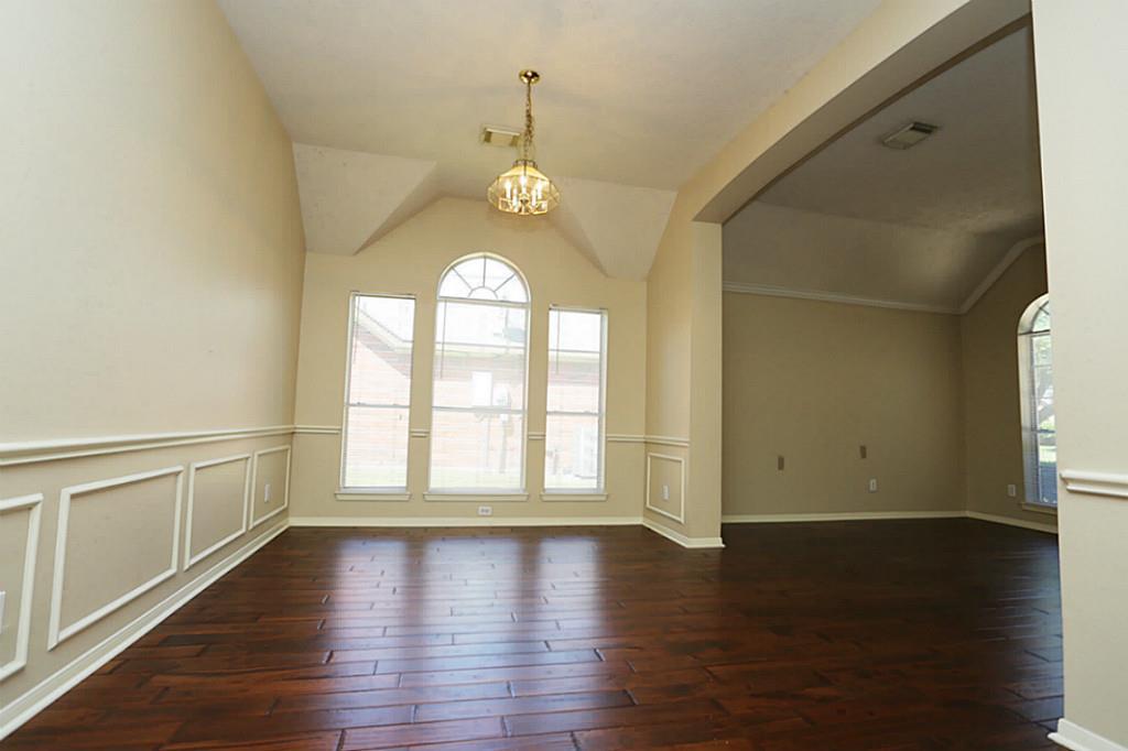 1718 Calmar Drive Property Photo 4