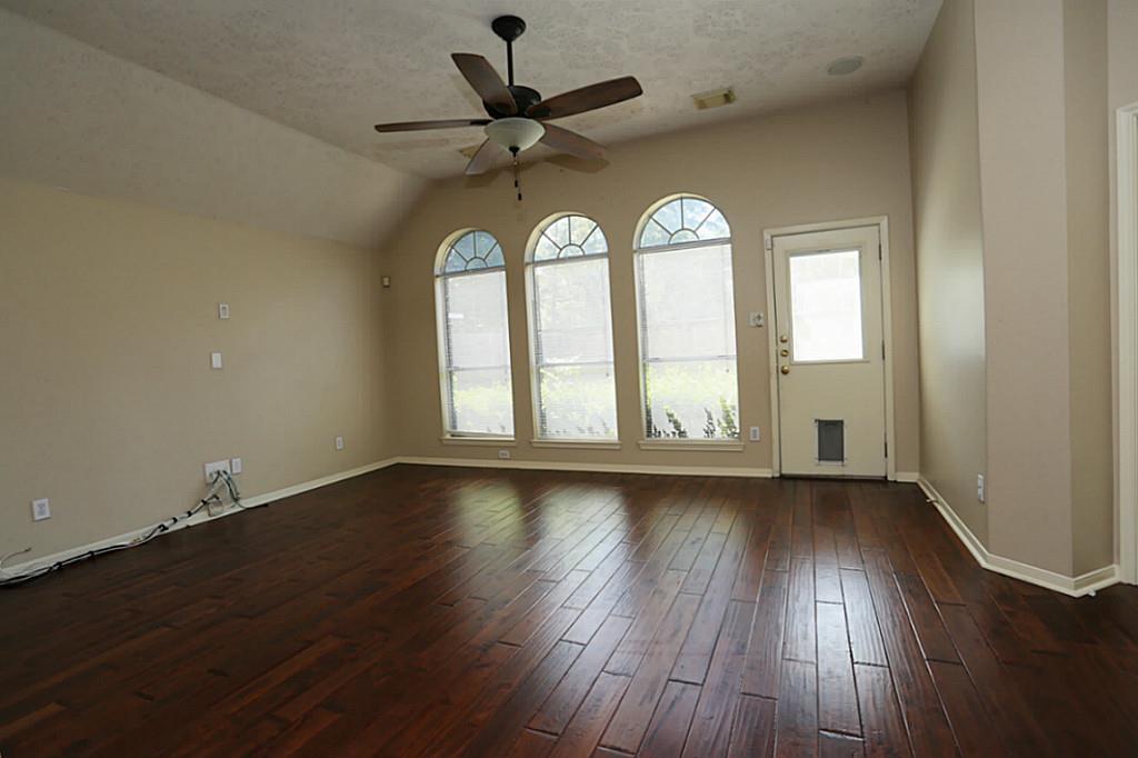 1718 Calmar Drive Property Photo 6