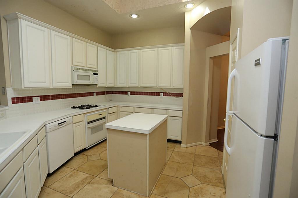 1718 Calmar Drive Property Photo 8