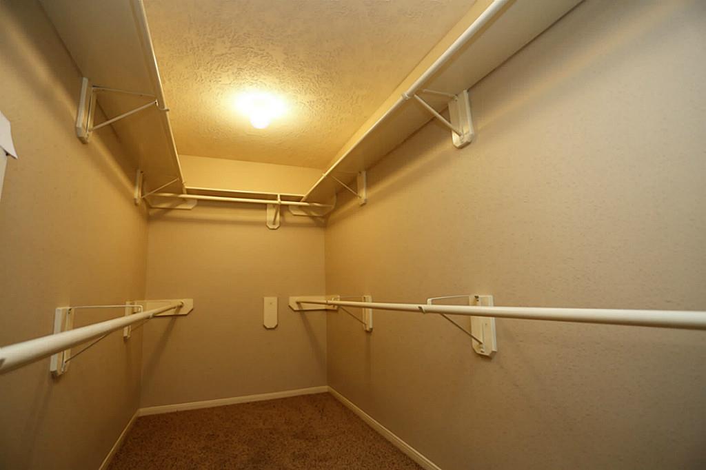 1718 Calmar Drive Property Photo 17