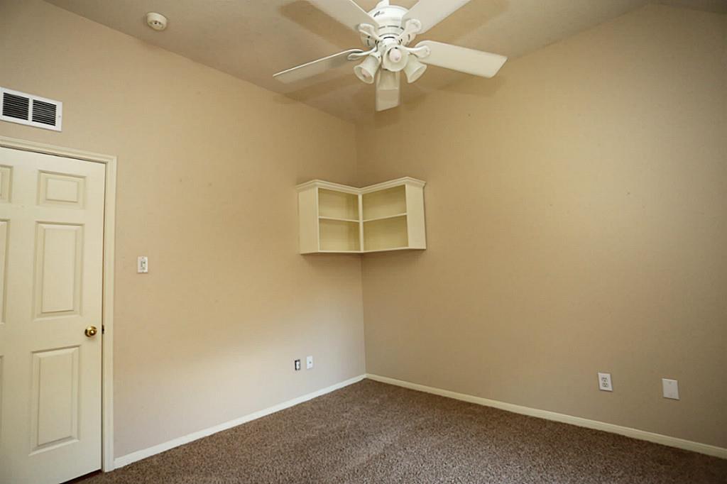 1718 Calmar Drive Property Photo 20