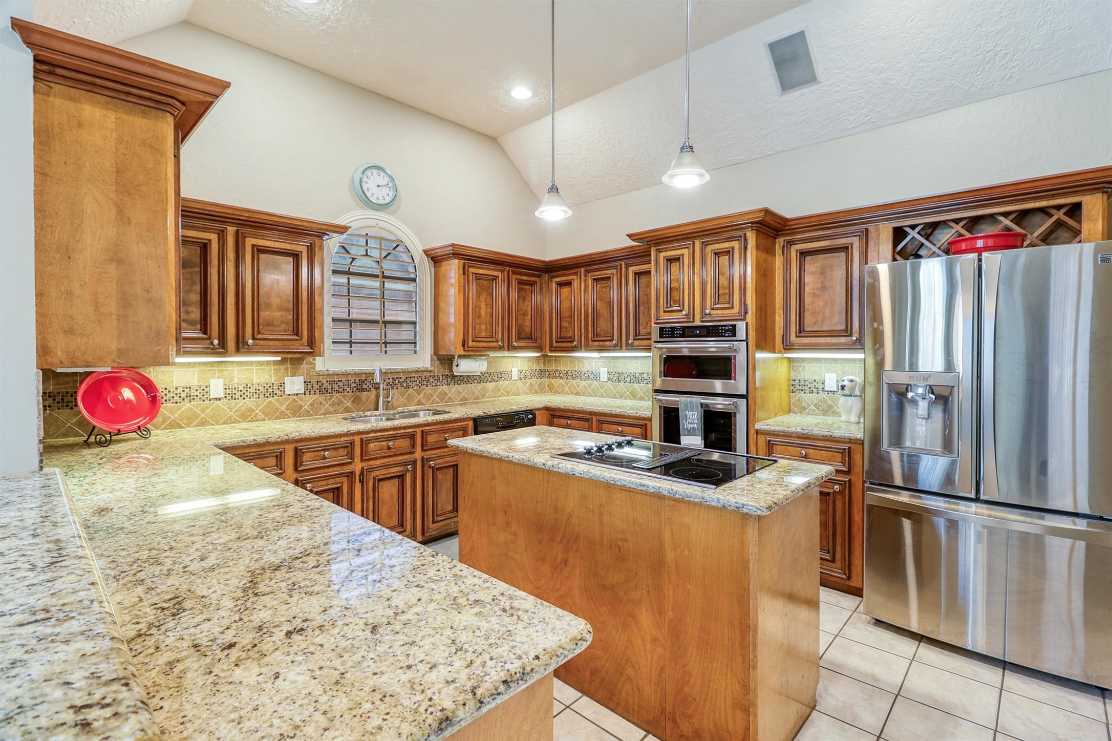 2123 Woodland Drive Property Photo 12
