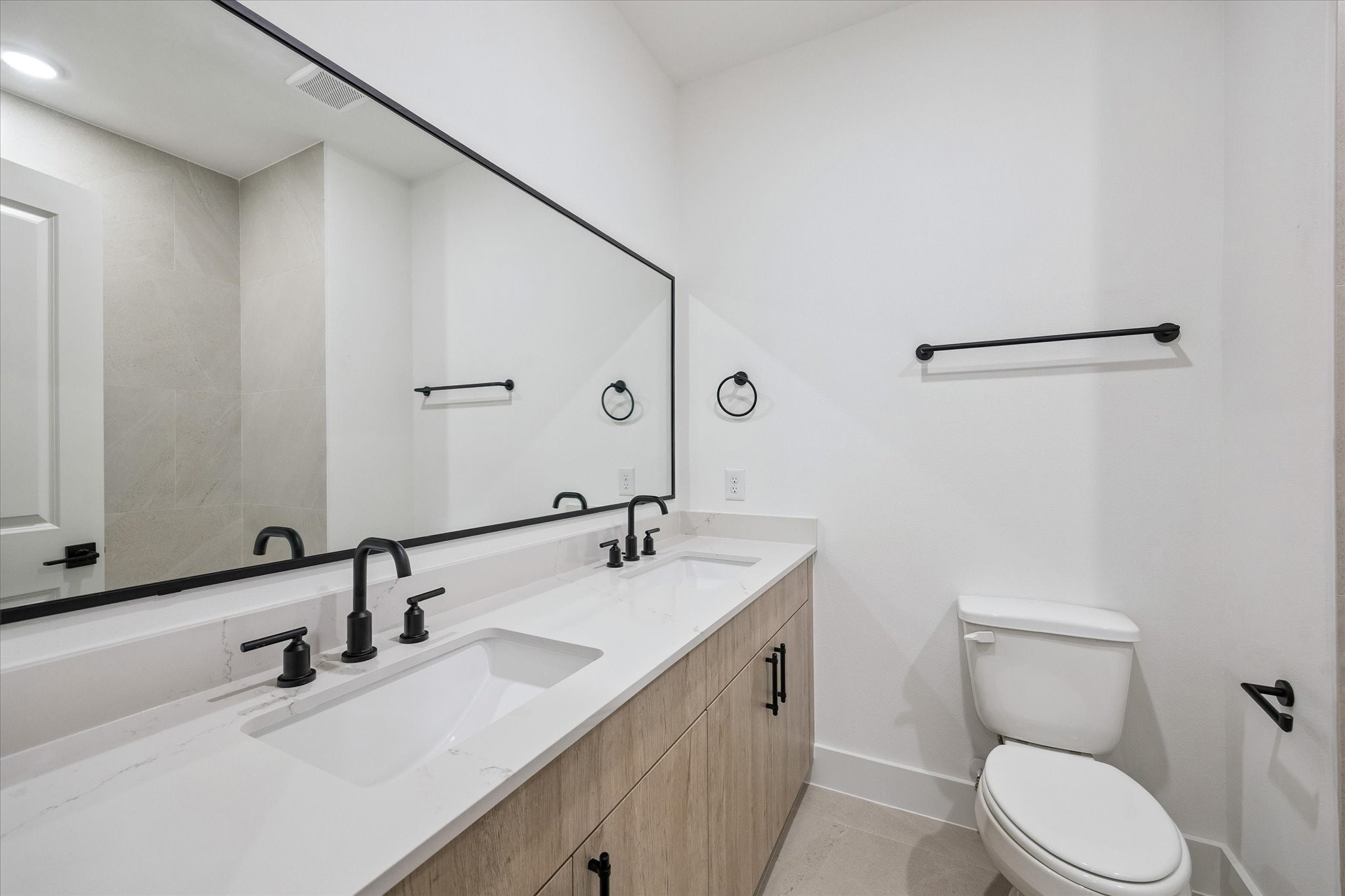740 Curtin Street Property Photo 17