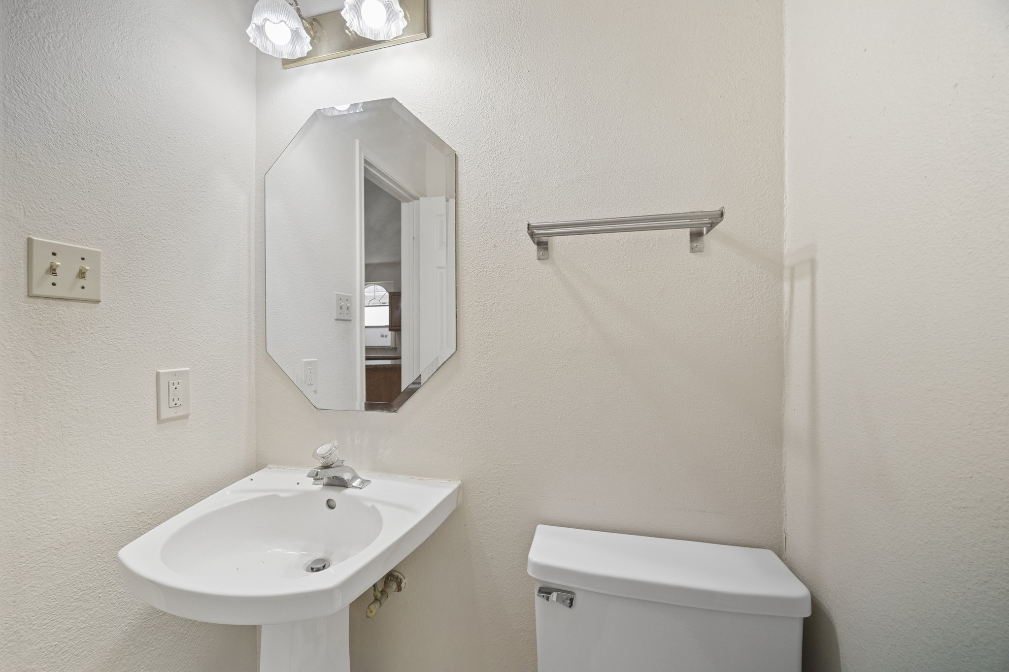 16326 Brush Meadow Court Property Photo 5