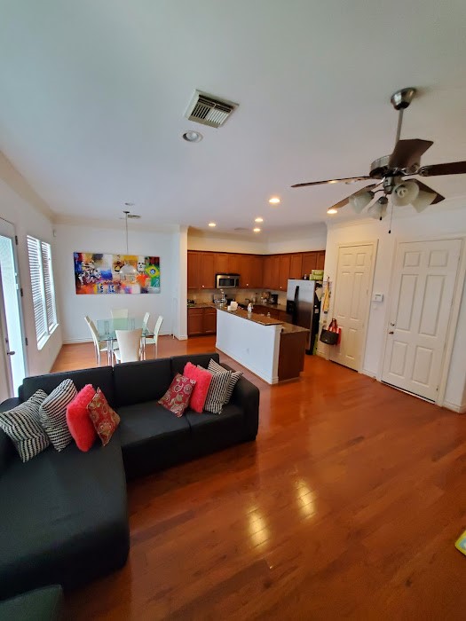 11014 Sherwood Ridge Drive Property Photo 3