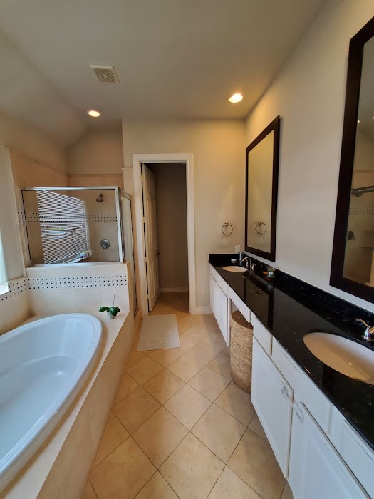 11014 Sherwood Ridge Drive Property Photo 12