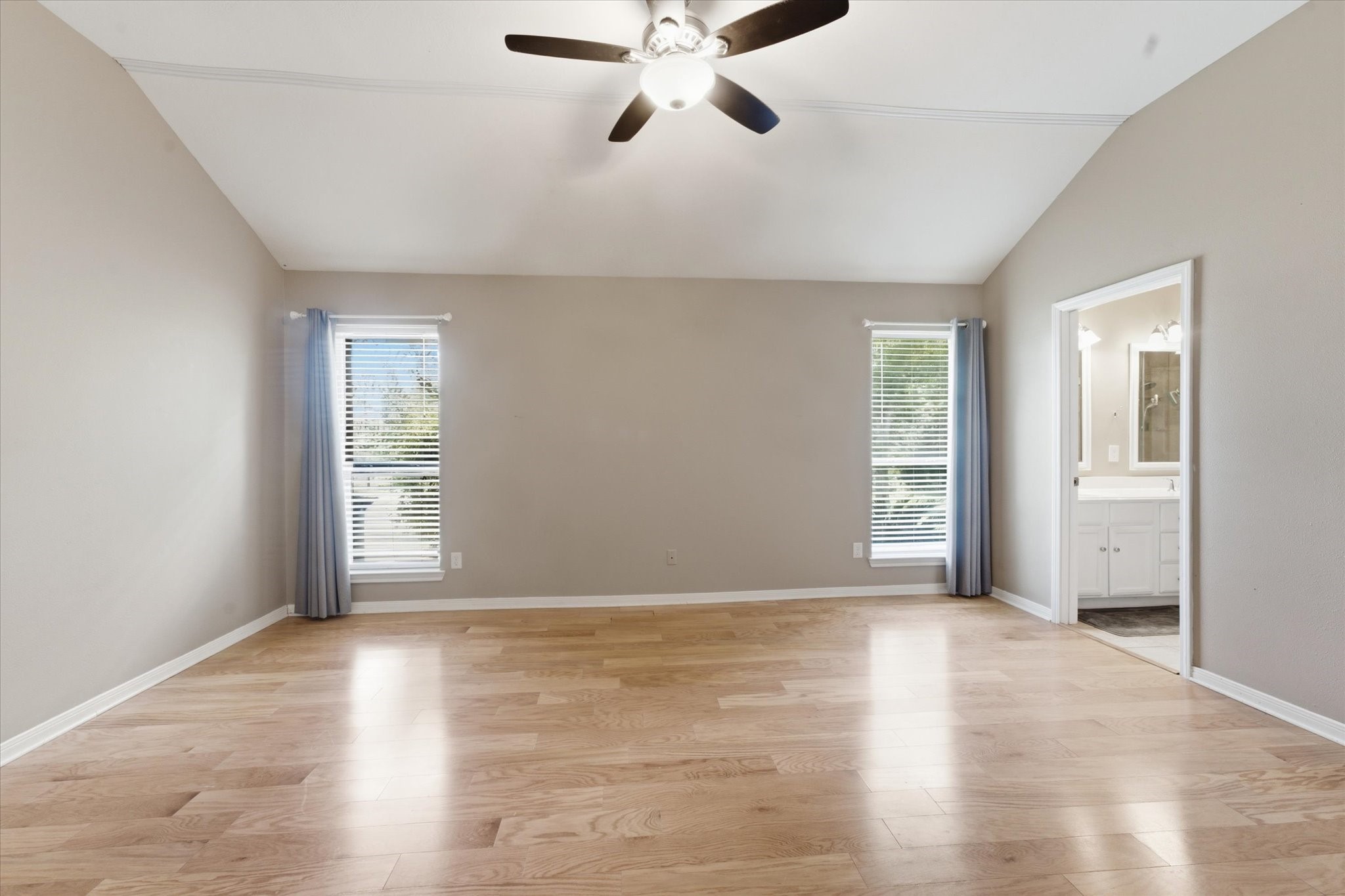 13 Westwood Drive Property Photo 18