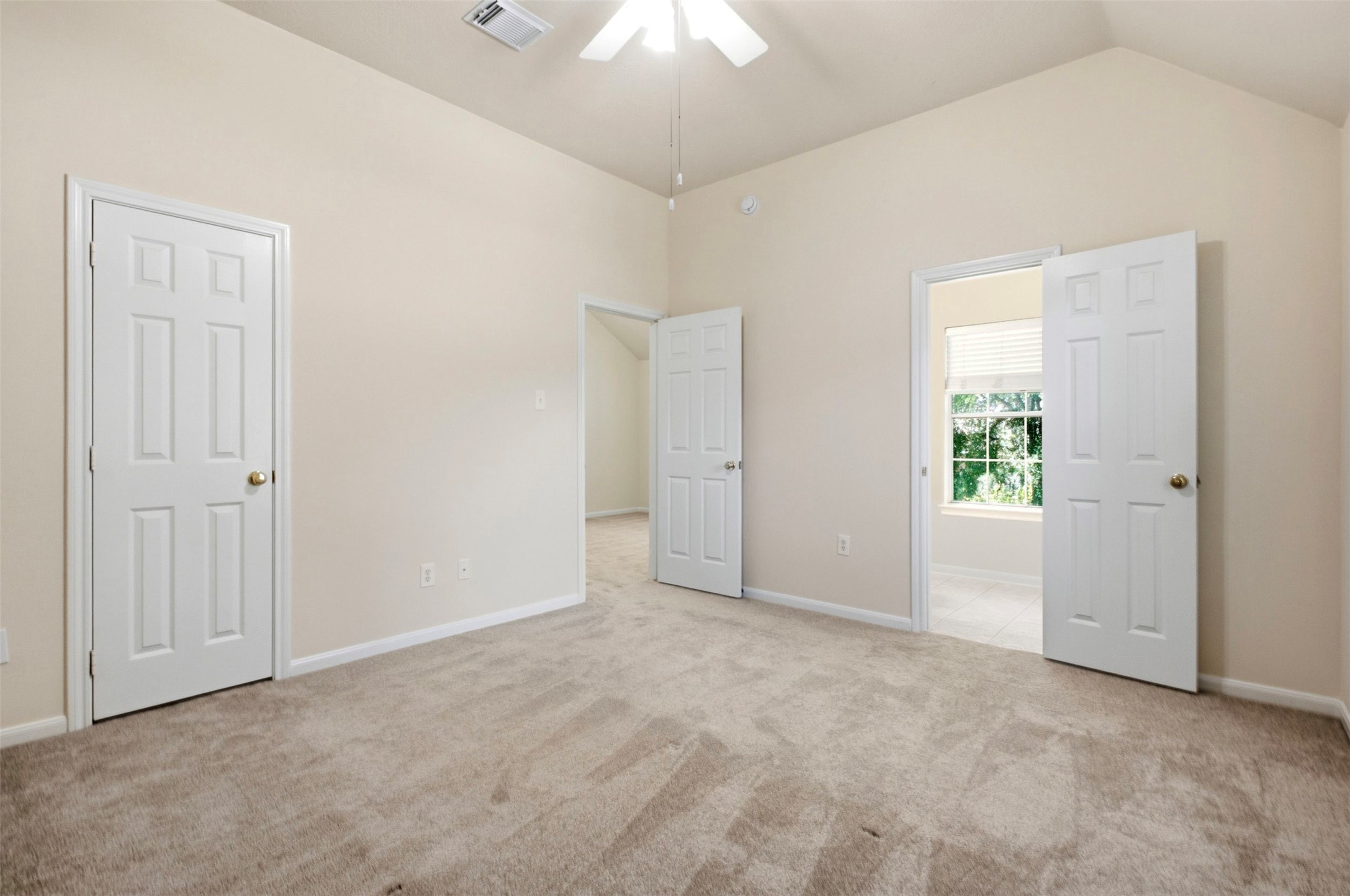 11703 Hillsgate Court Property Photo 32