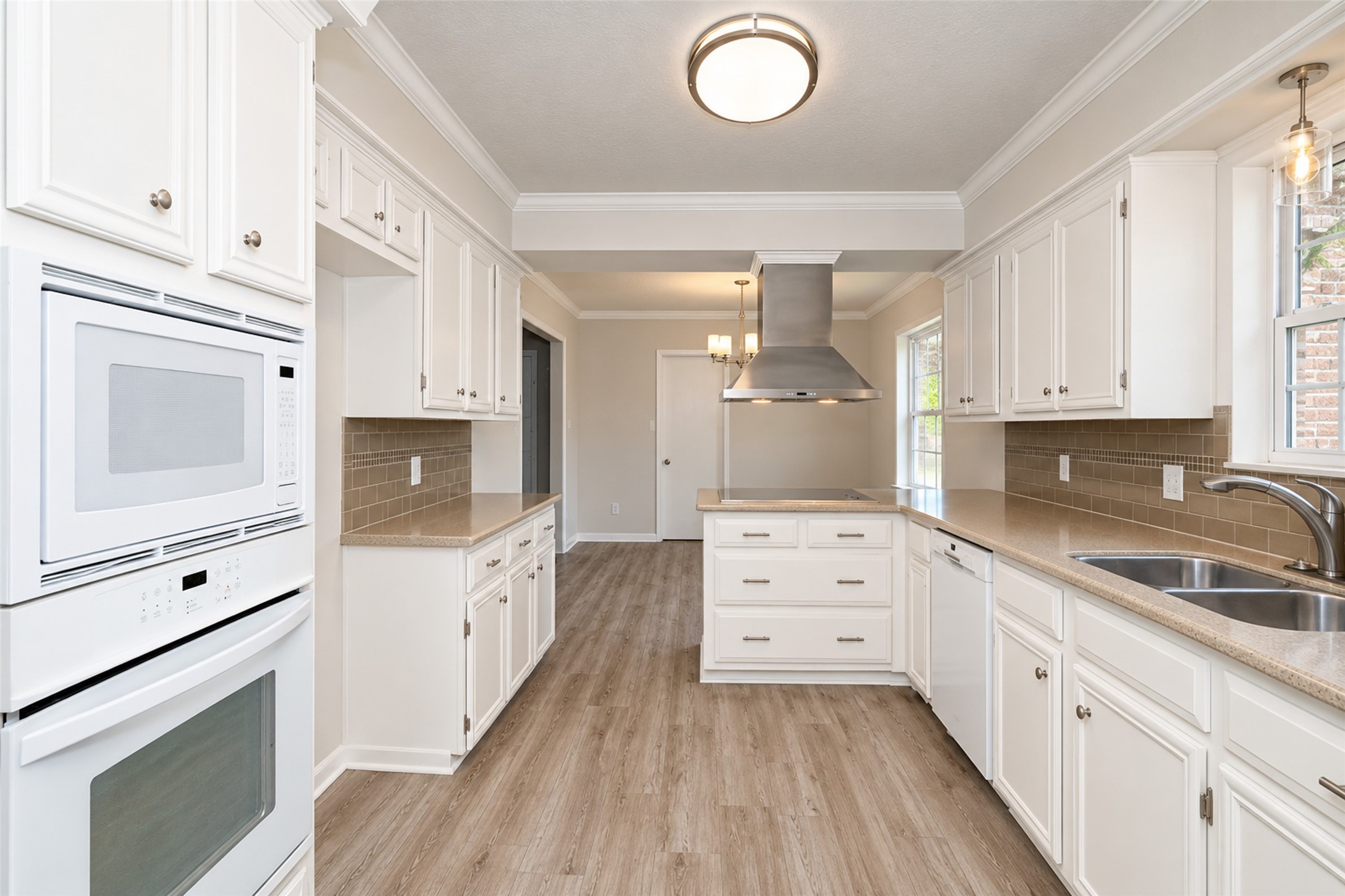 11307 Wickersham Lane Property Photo 11
