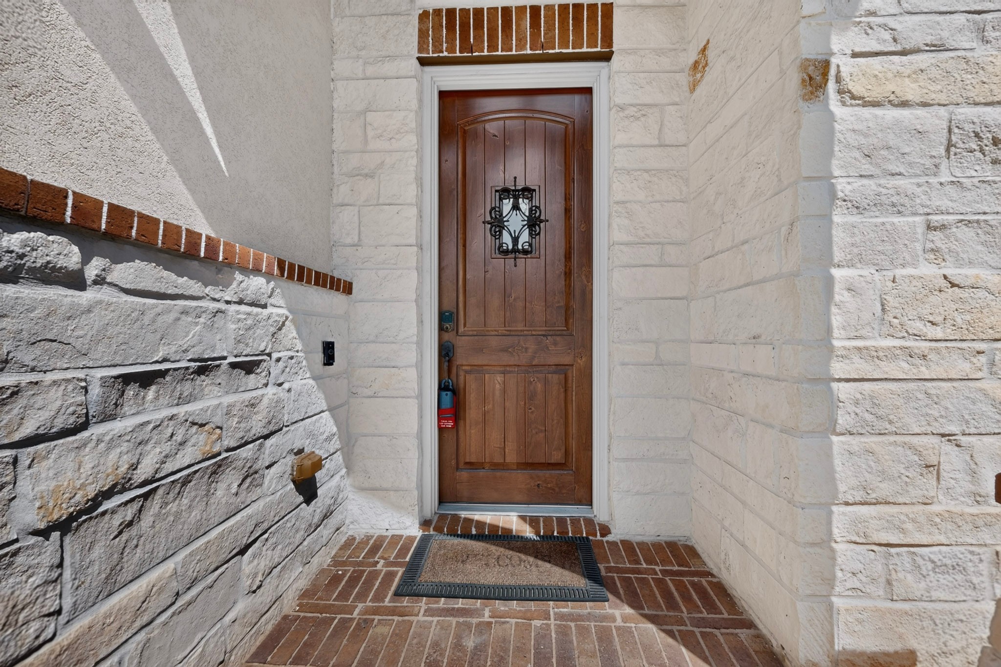 27822 Desert Manor Lane Property Photo 2