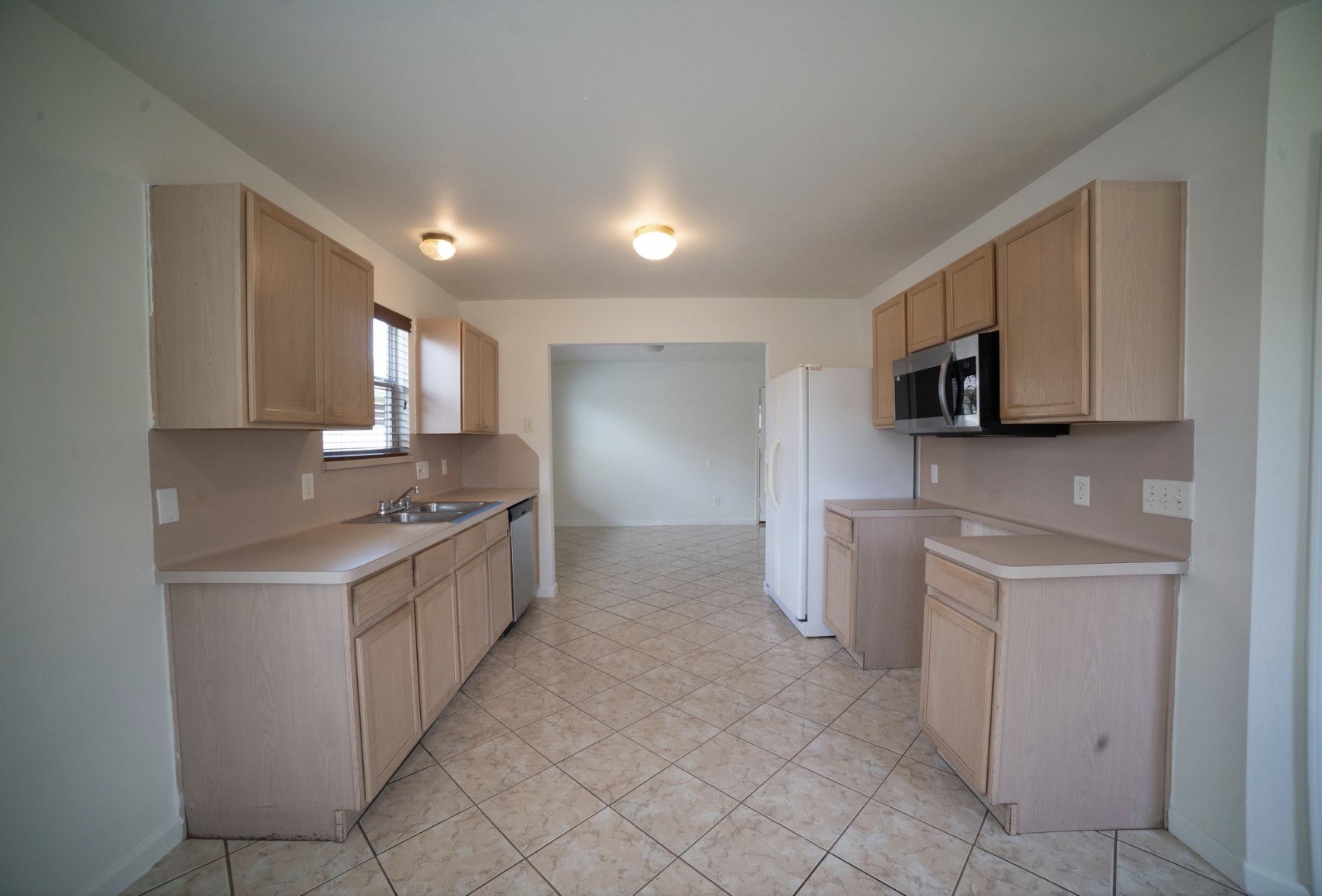 9519 Deep Valley Drive Property Photo 9