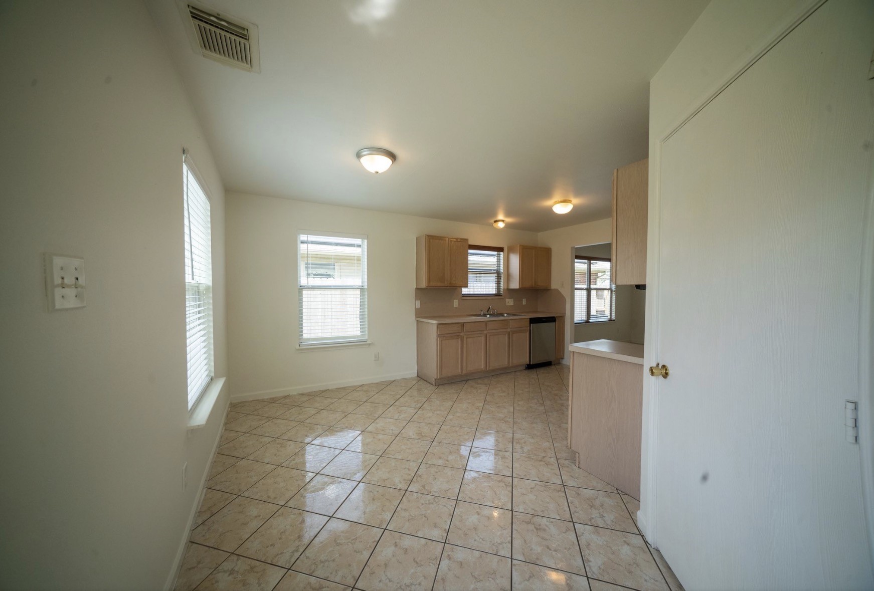 9519 Deep Valley Drive Property Photo 10
