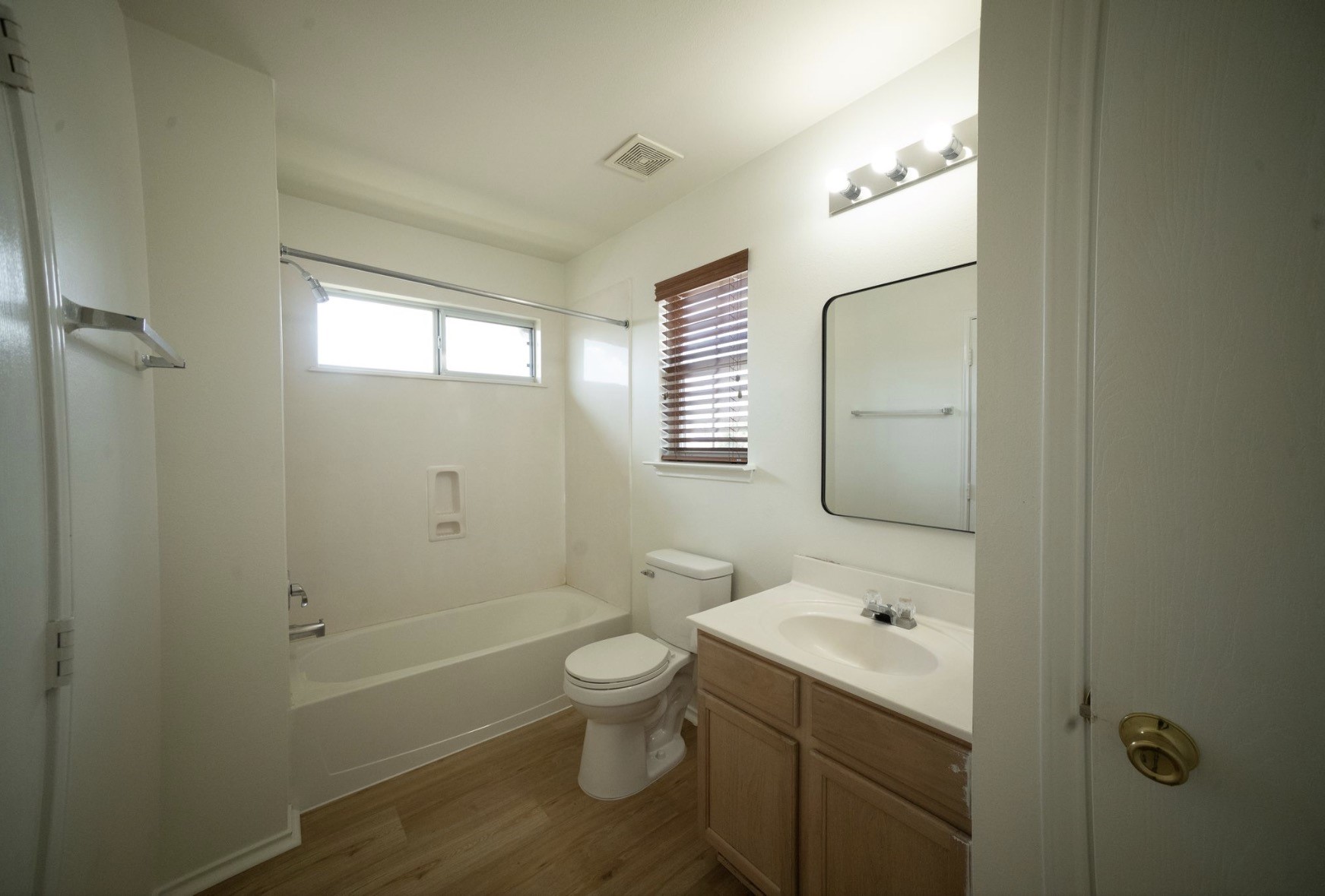 9519 Deep Valley Drive Property Photo 12