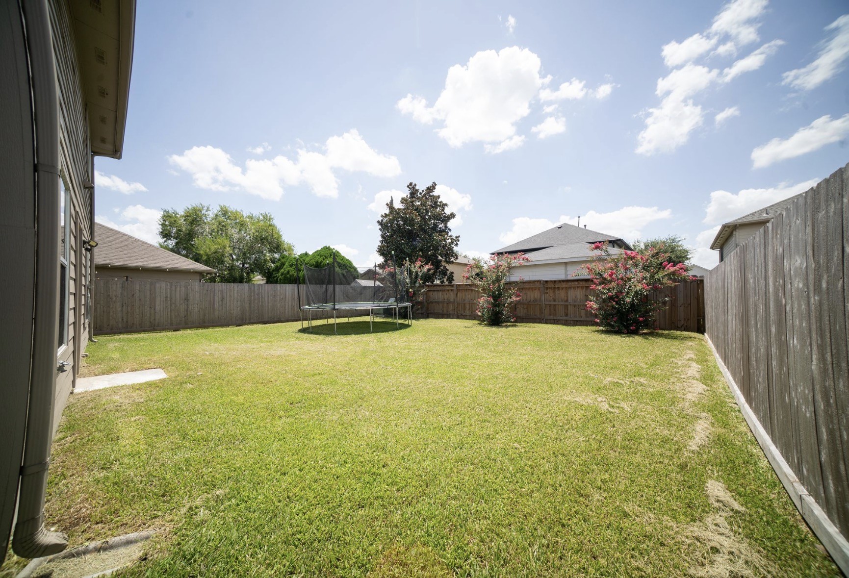 9519 Deep Valley Drive Property Photo 16
