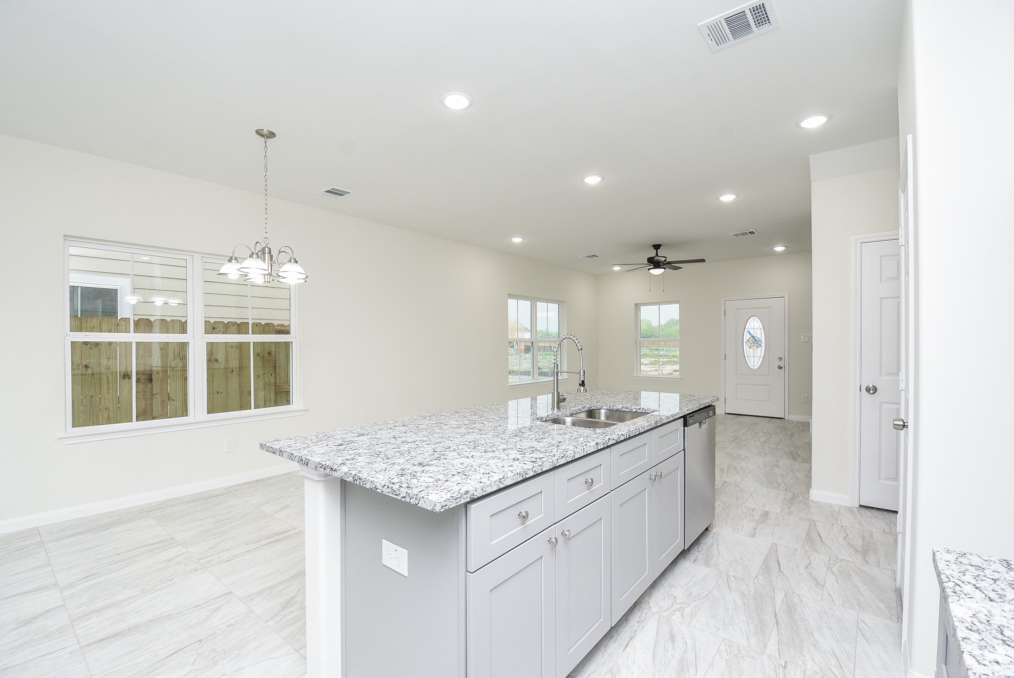 2807 Topiary Lane Property Photo 13