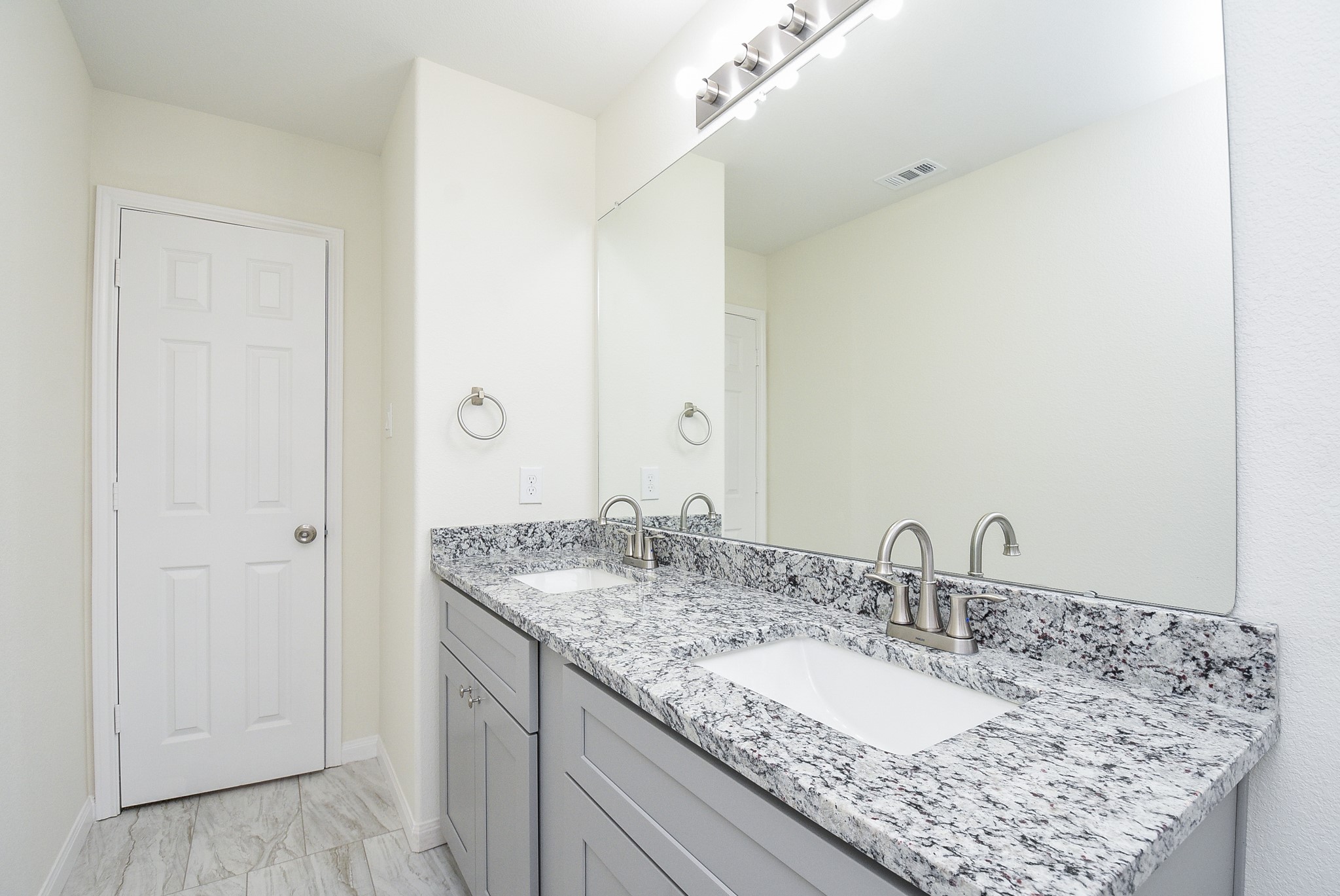 2807 Topiary Lane Property Photo 21