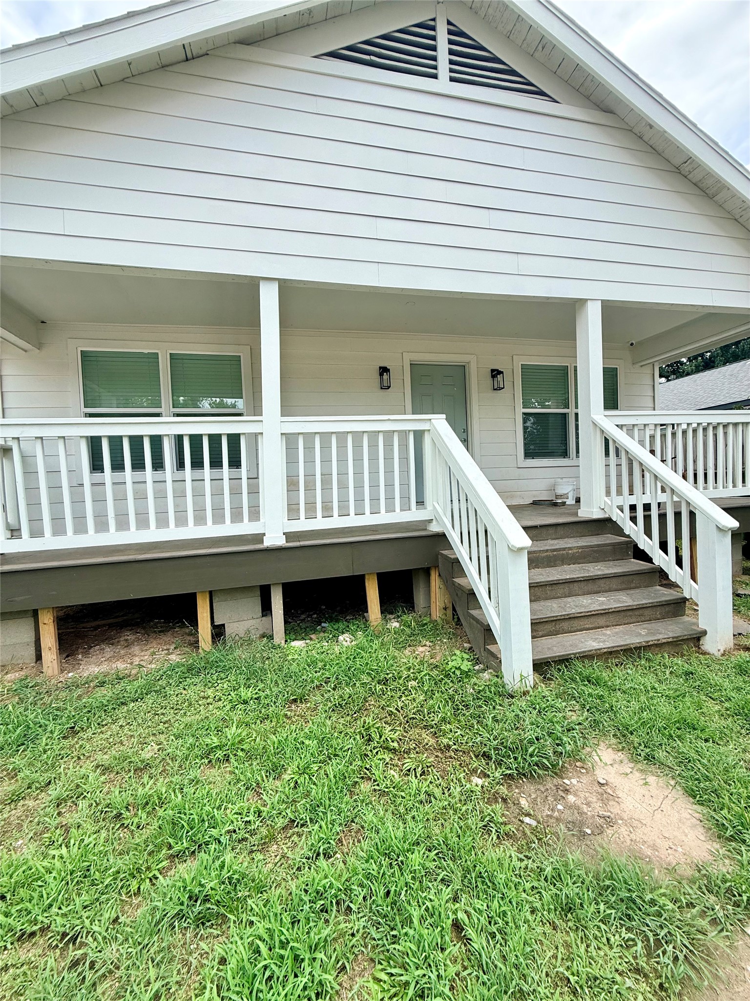 3618 Mainer Street Property Photo 2