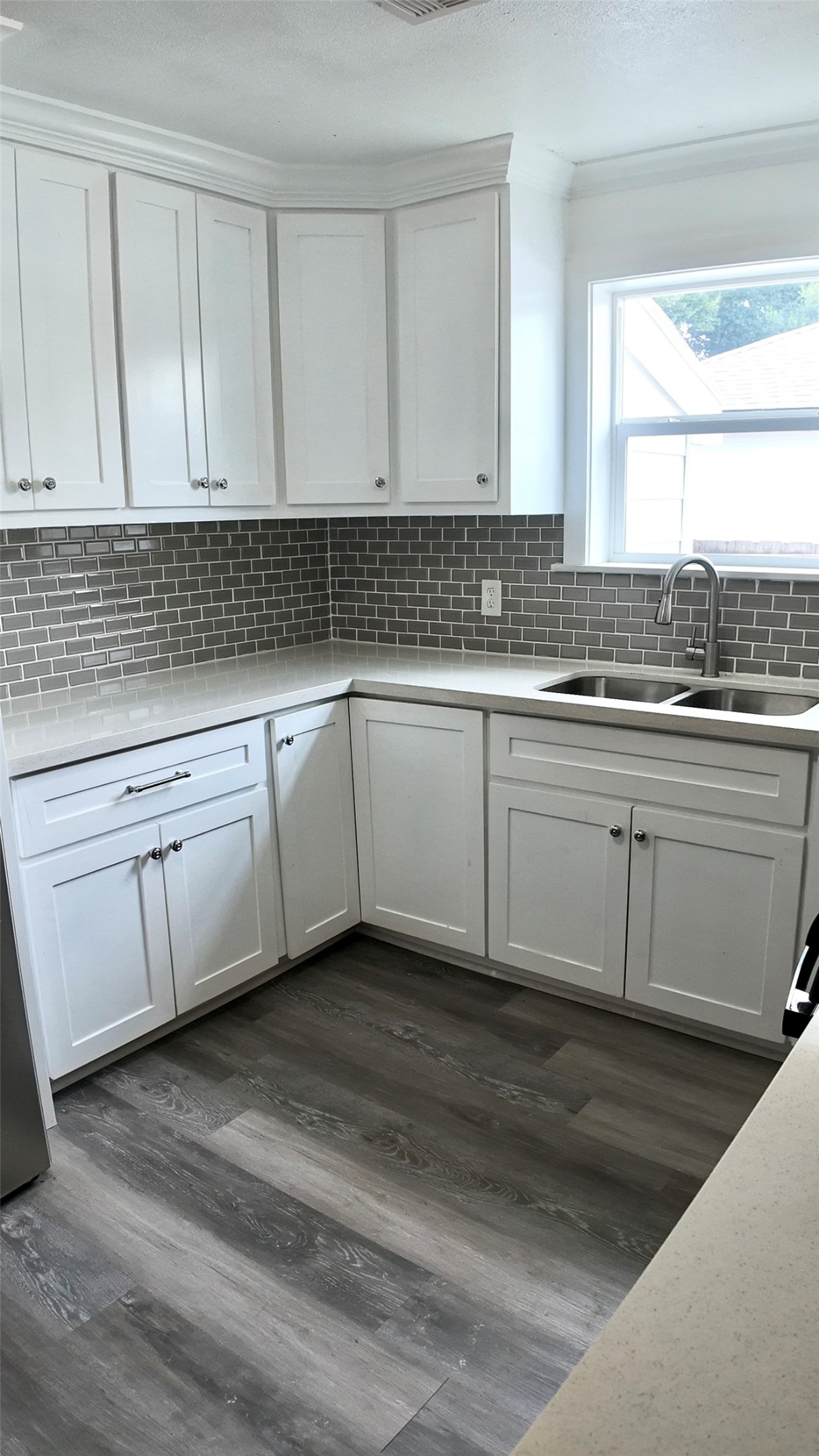 3618 Mainer Street Property Photo 11